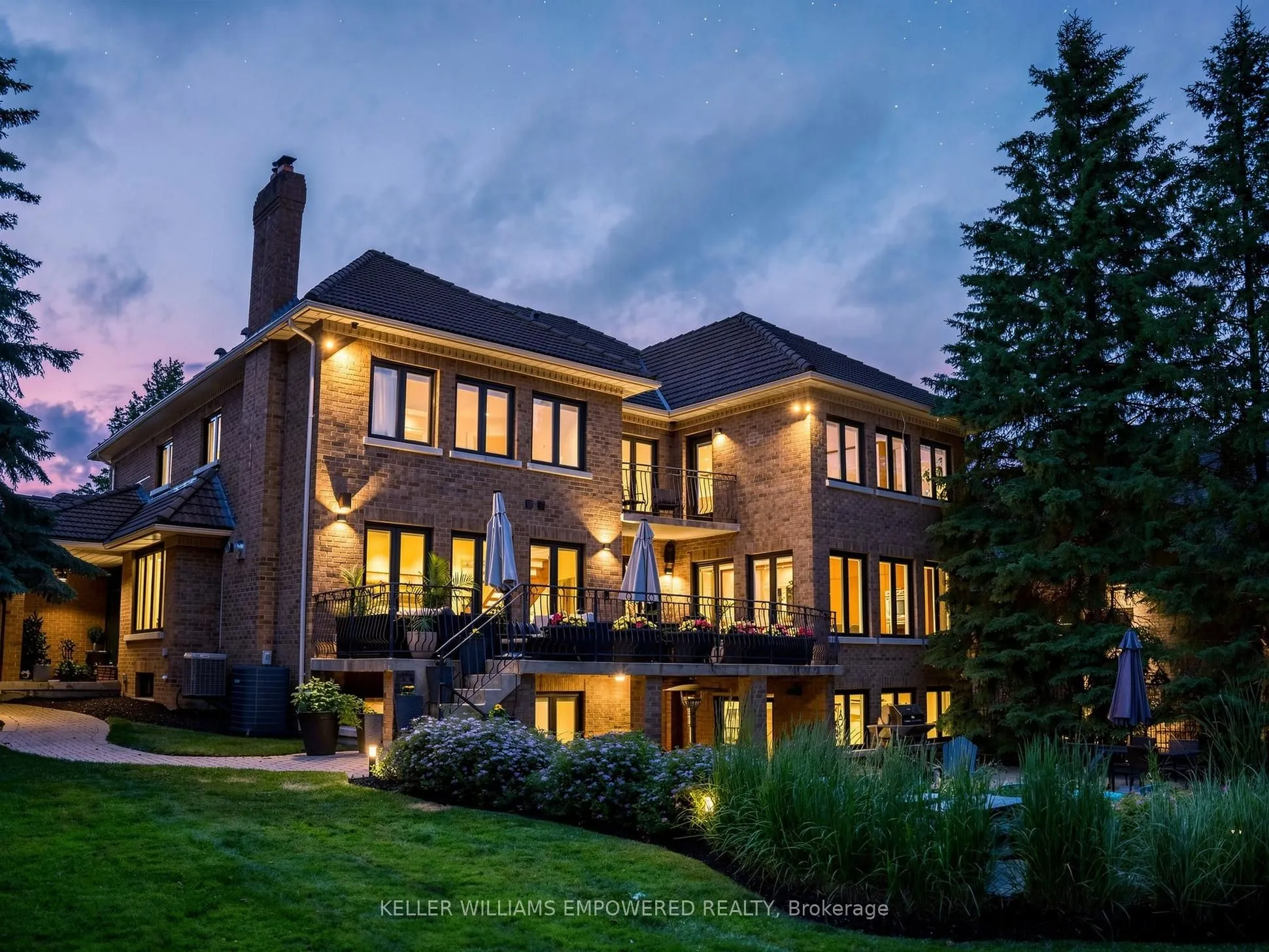 93 Longview Crescent