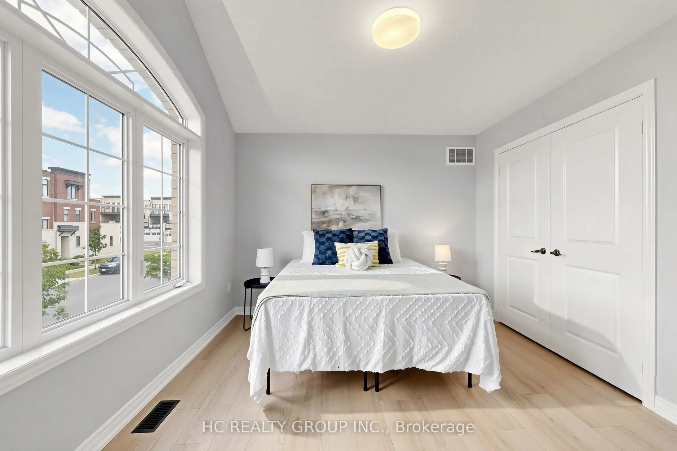 2 Apple Grove Court