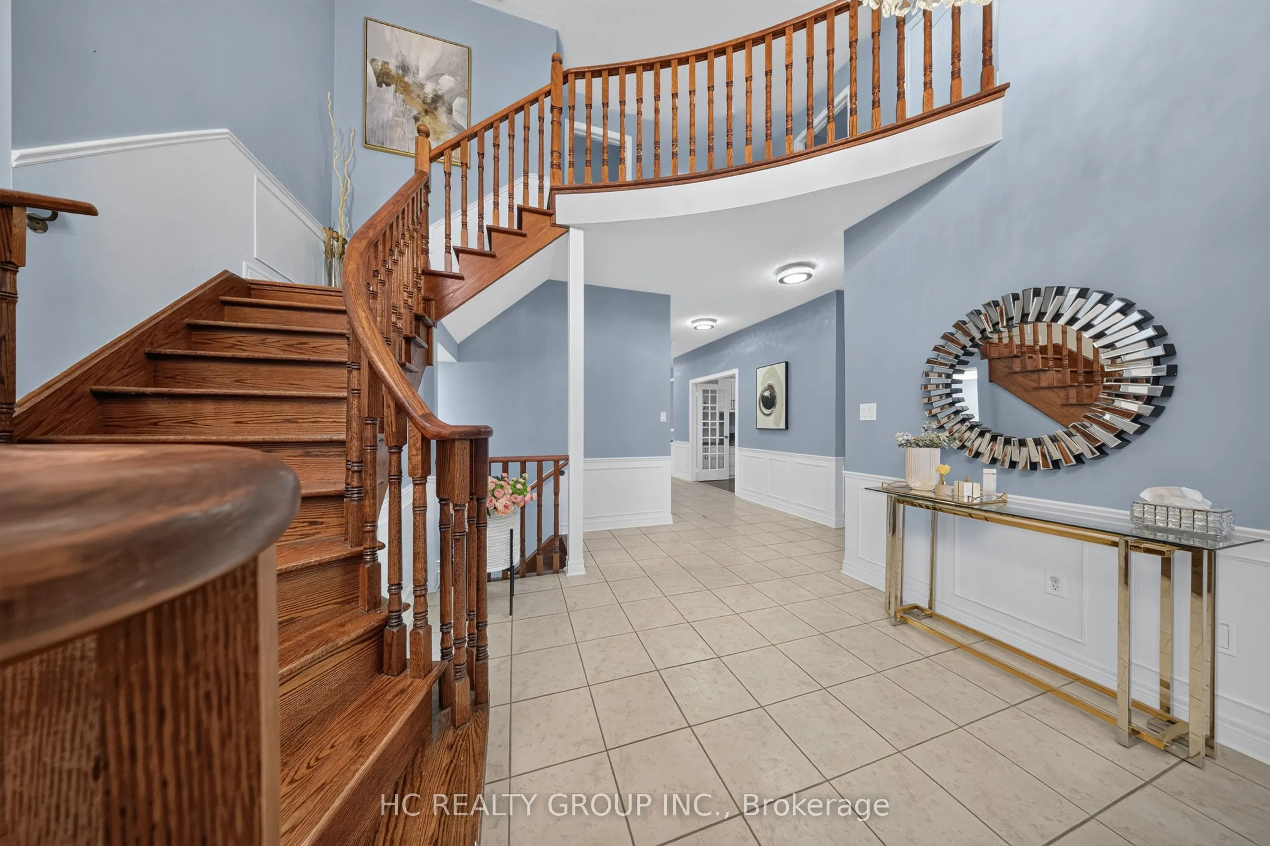 21 Wolf Trail Crescent