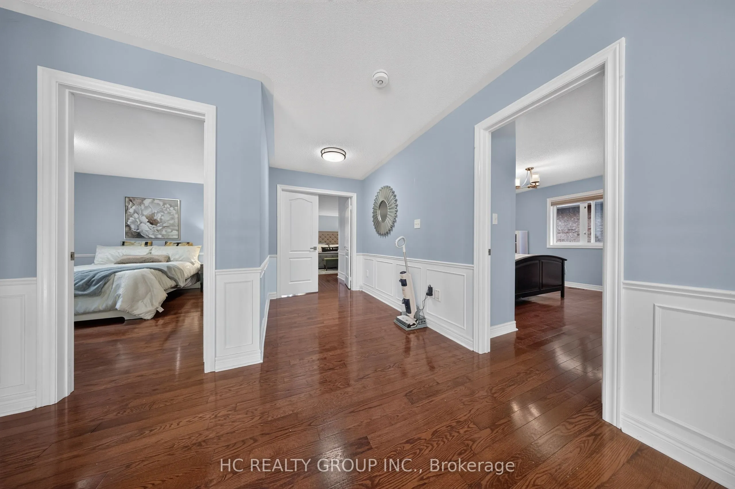21 Wolf Trail Crescent