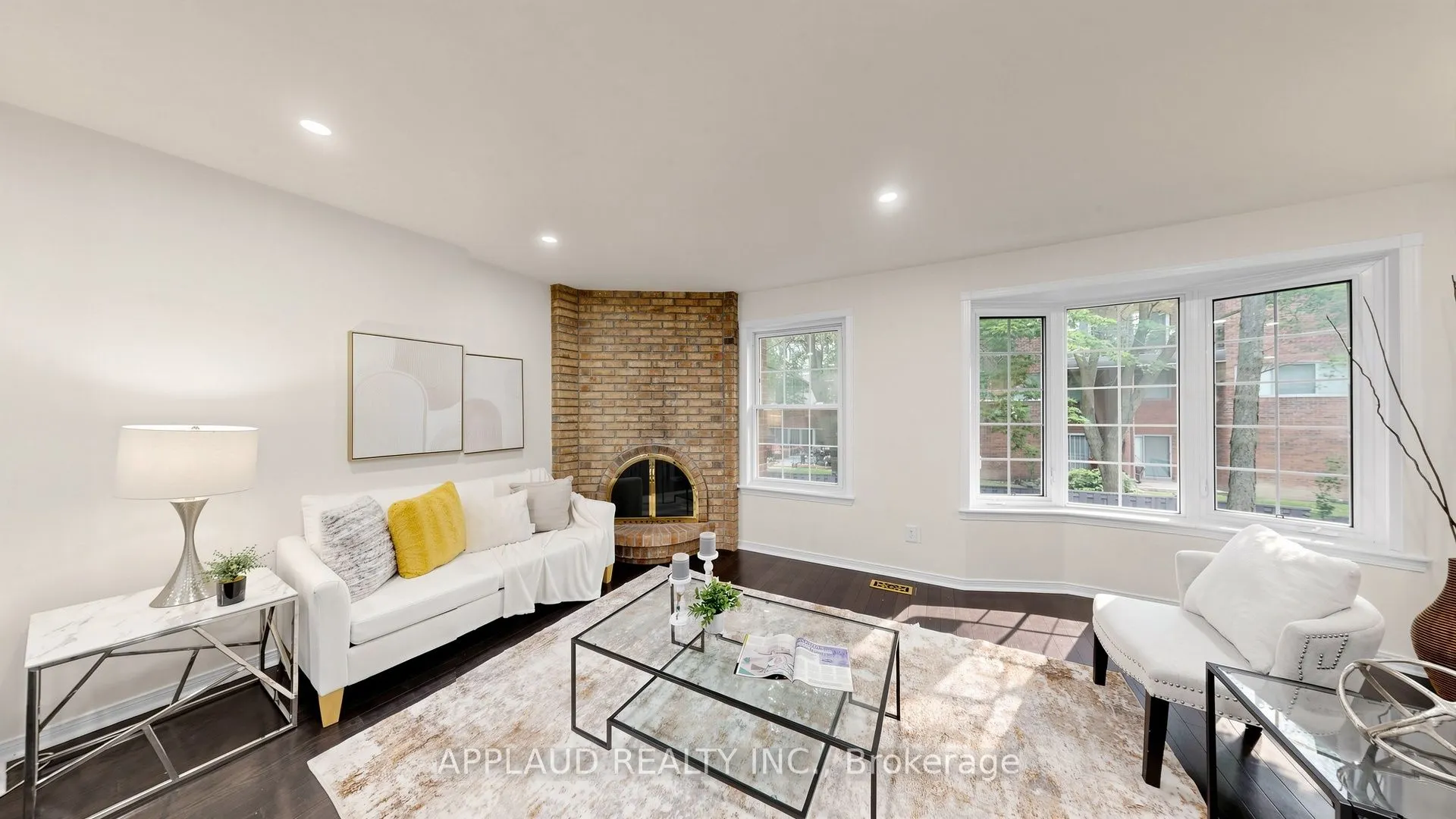 82 Confederation Way #37