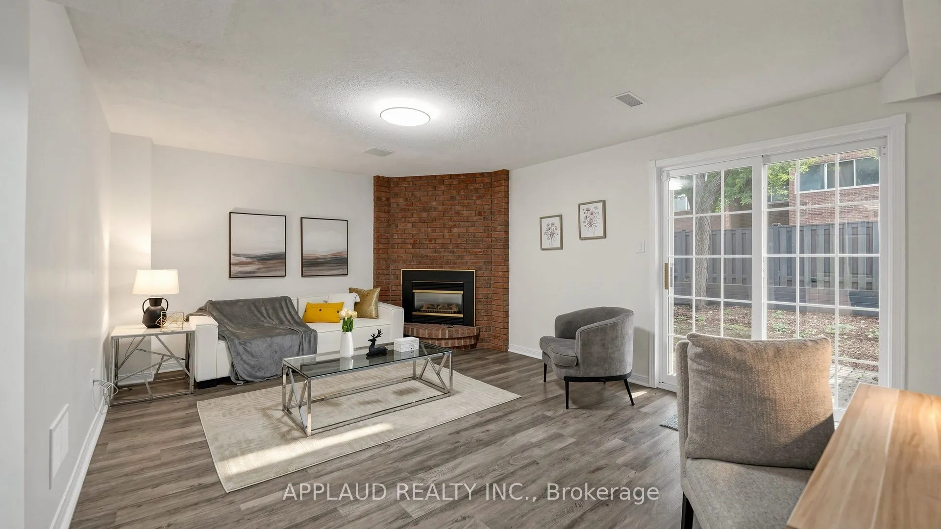 82 Confederation Way #37