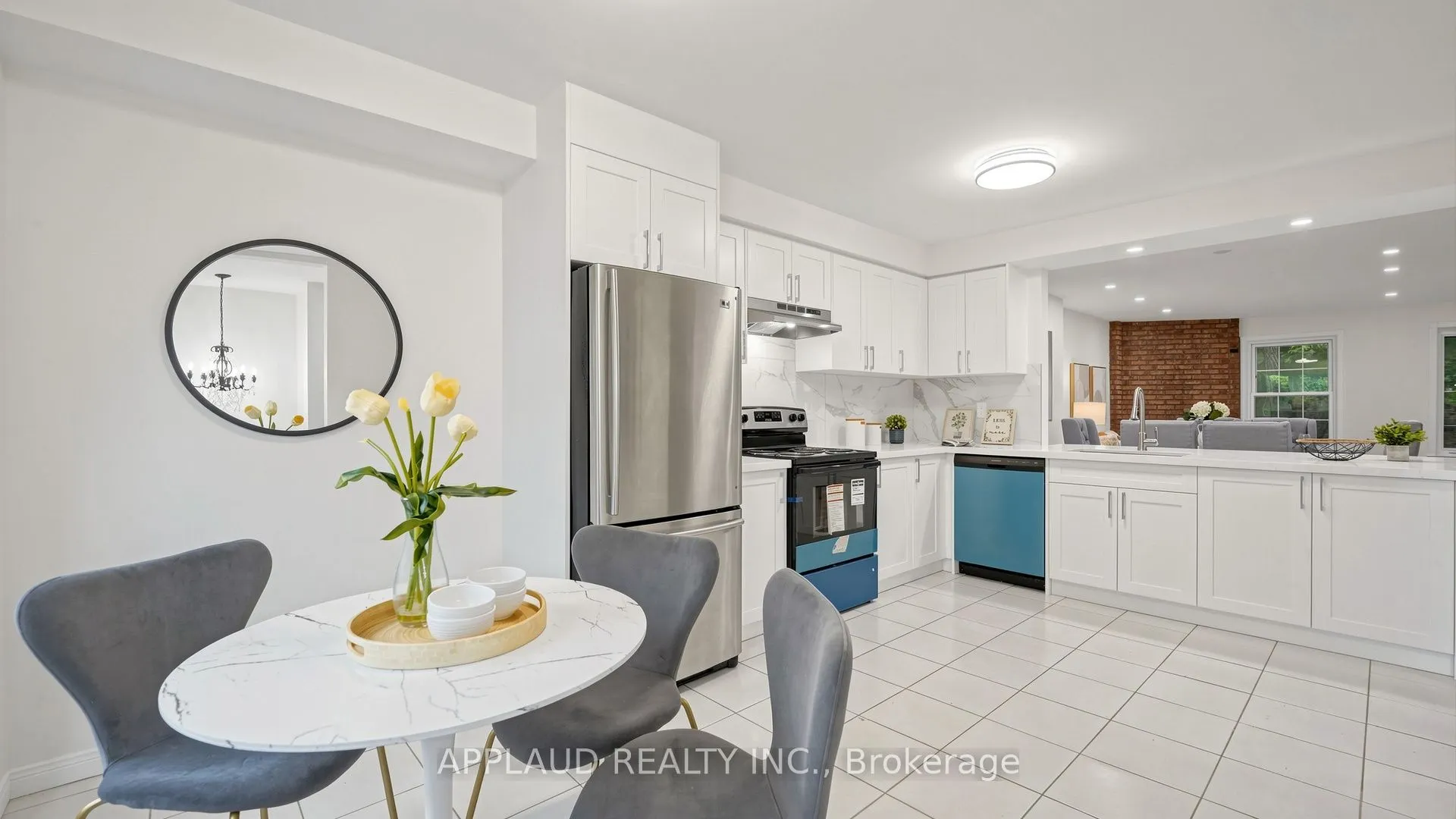 82 Confederation Way #37