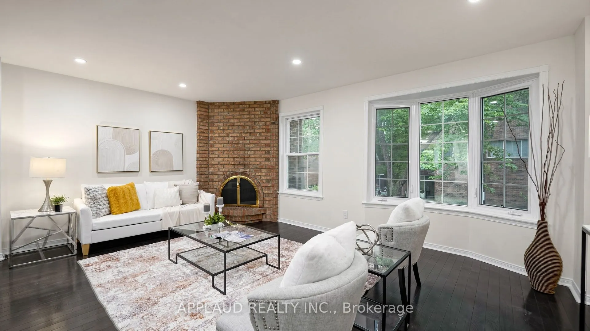 82 Confederation Way #37
