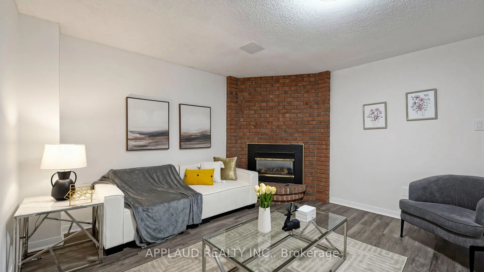 82 Confederation Way #37