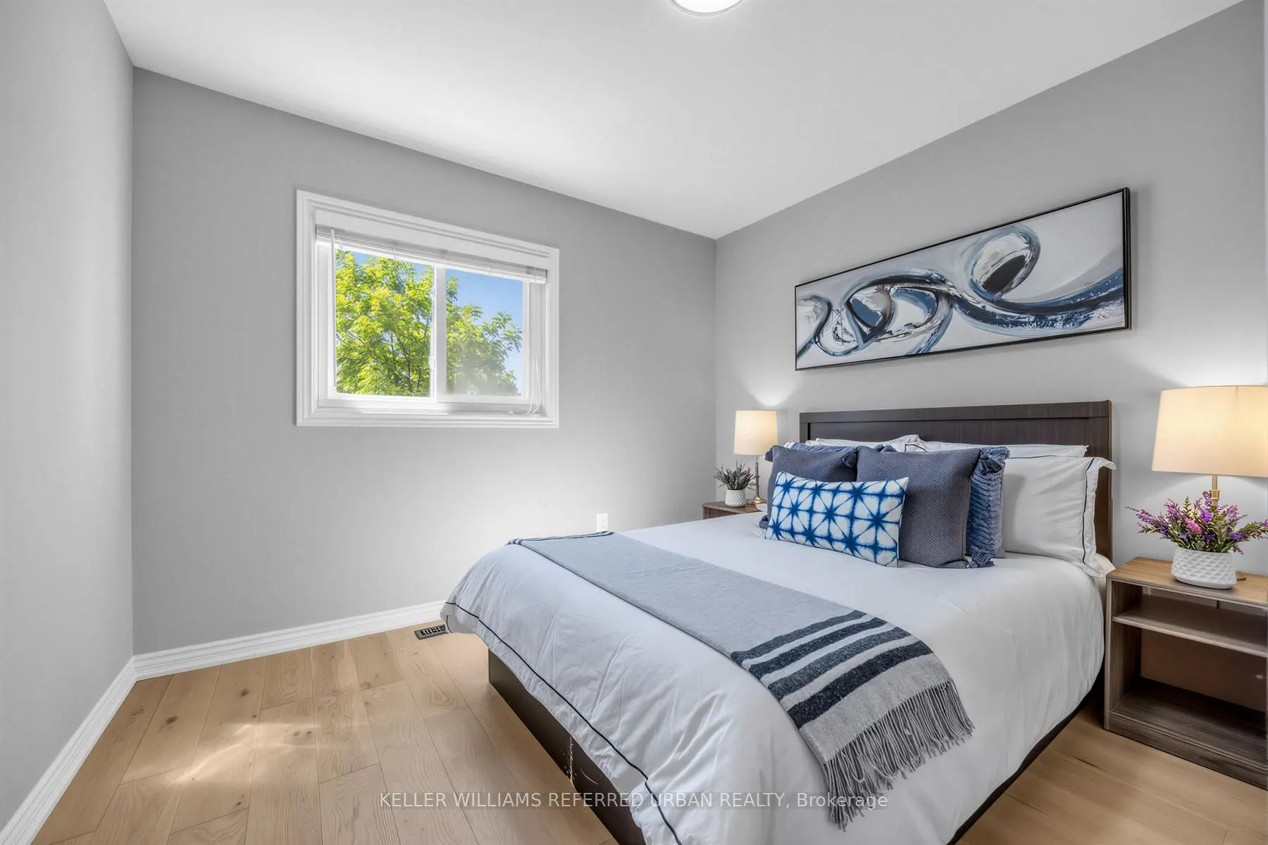 350 Pickering Crescent