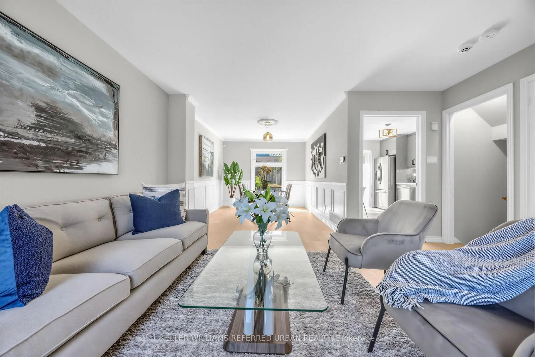 350 Pickering Crescent