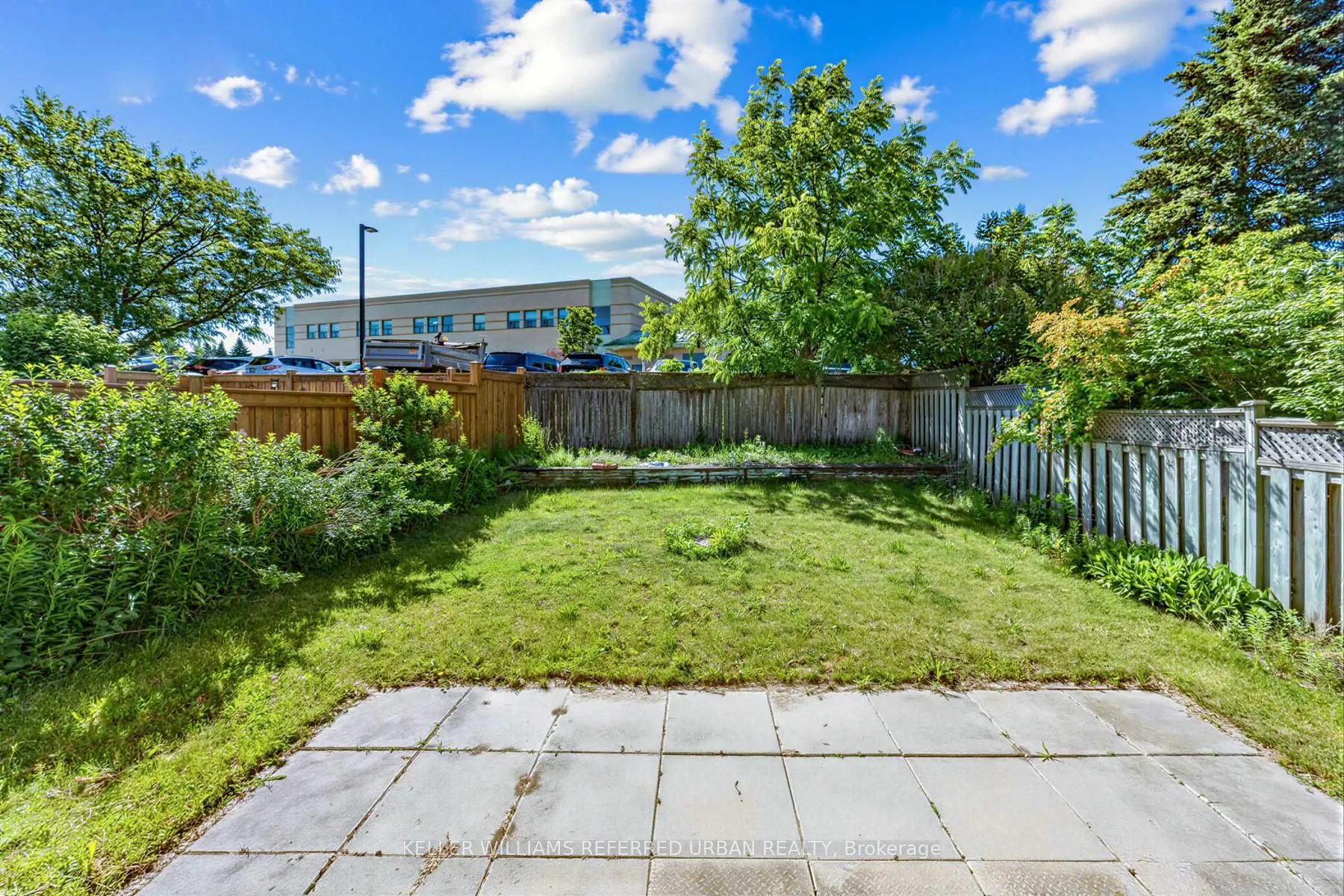 350 Pickering Crescent