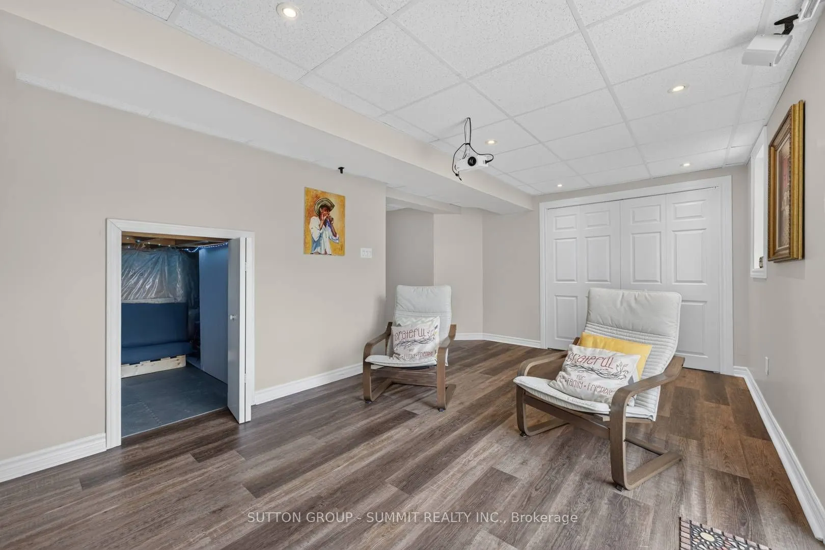 187 Kirkvalley Crescent