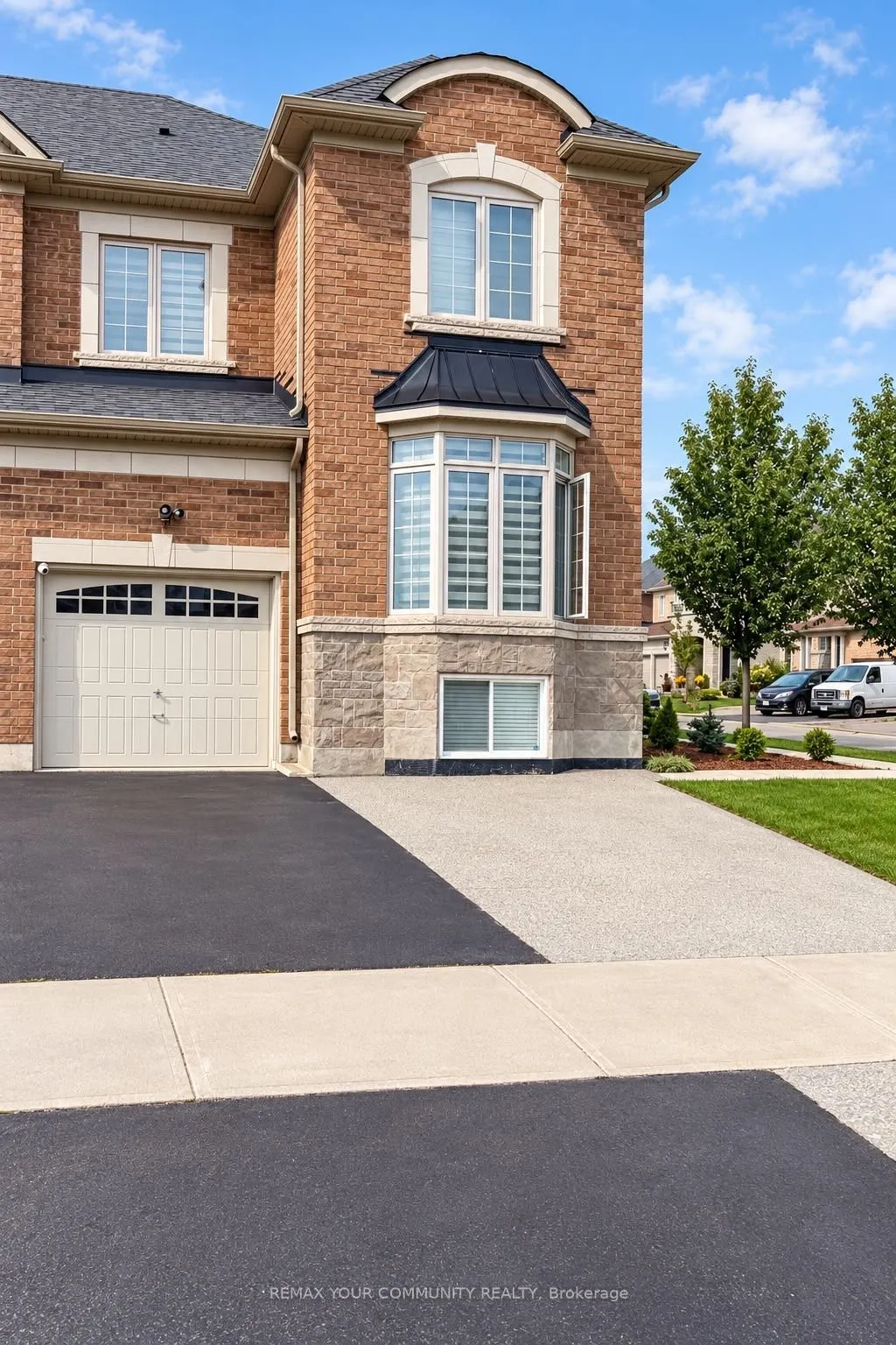 51 Cayton Crescent #Lower
