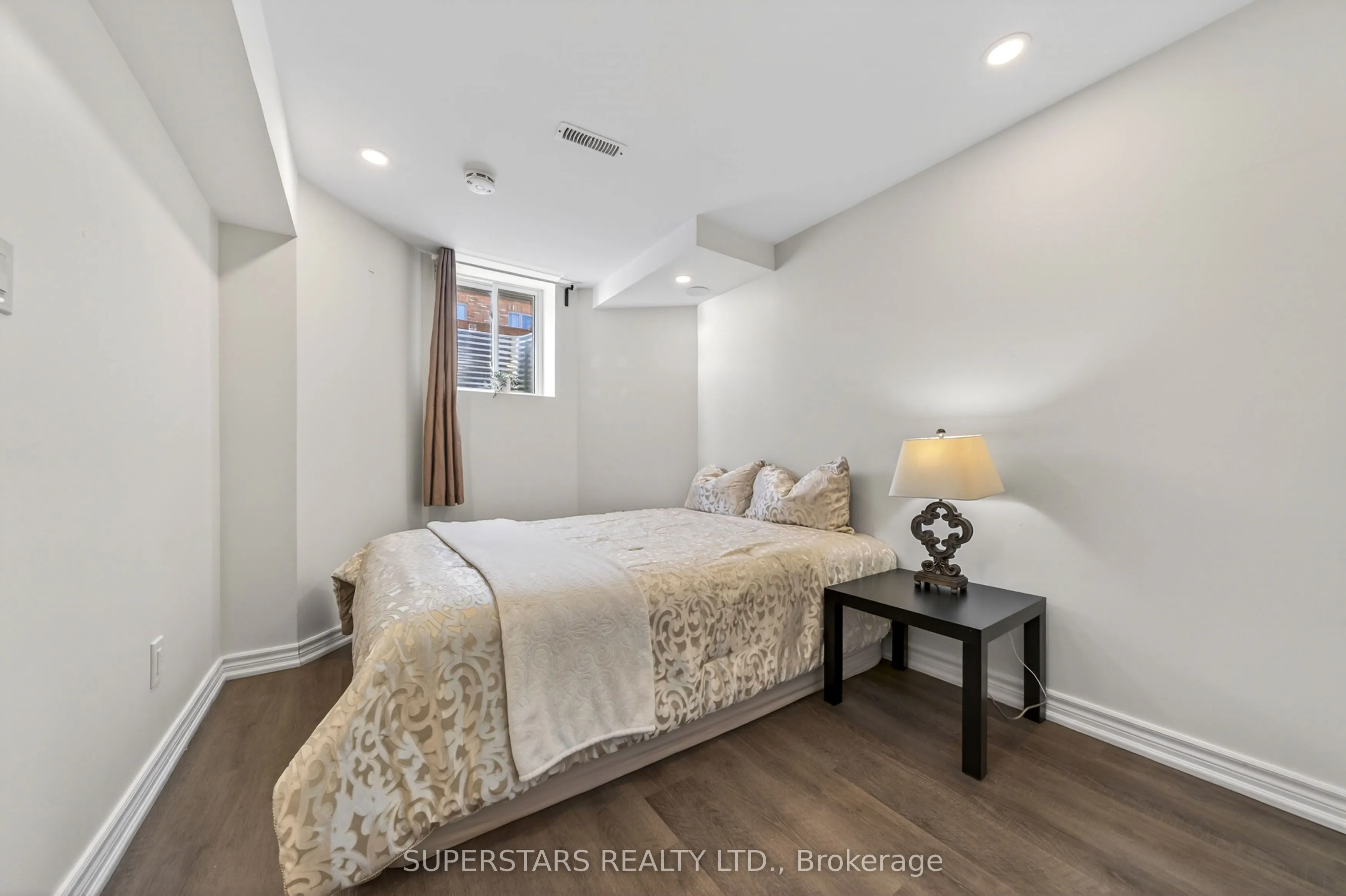 49 Birkett Way #Basement