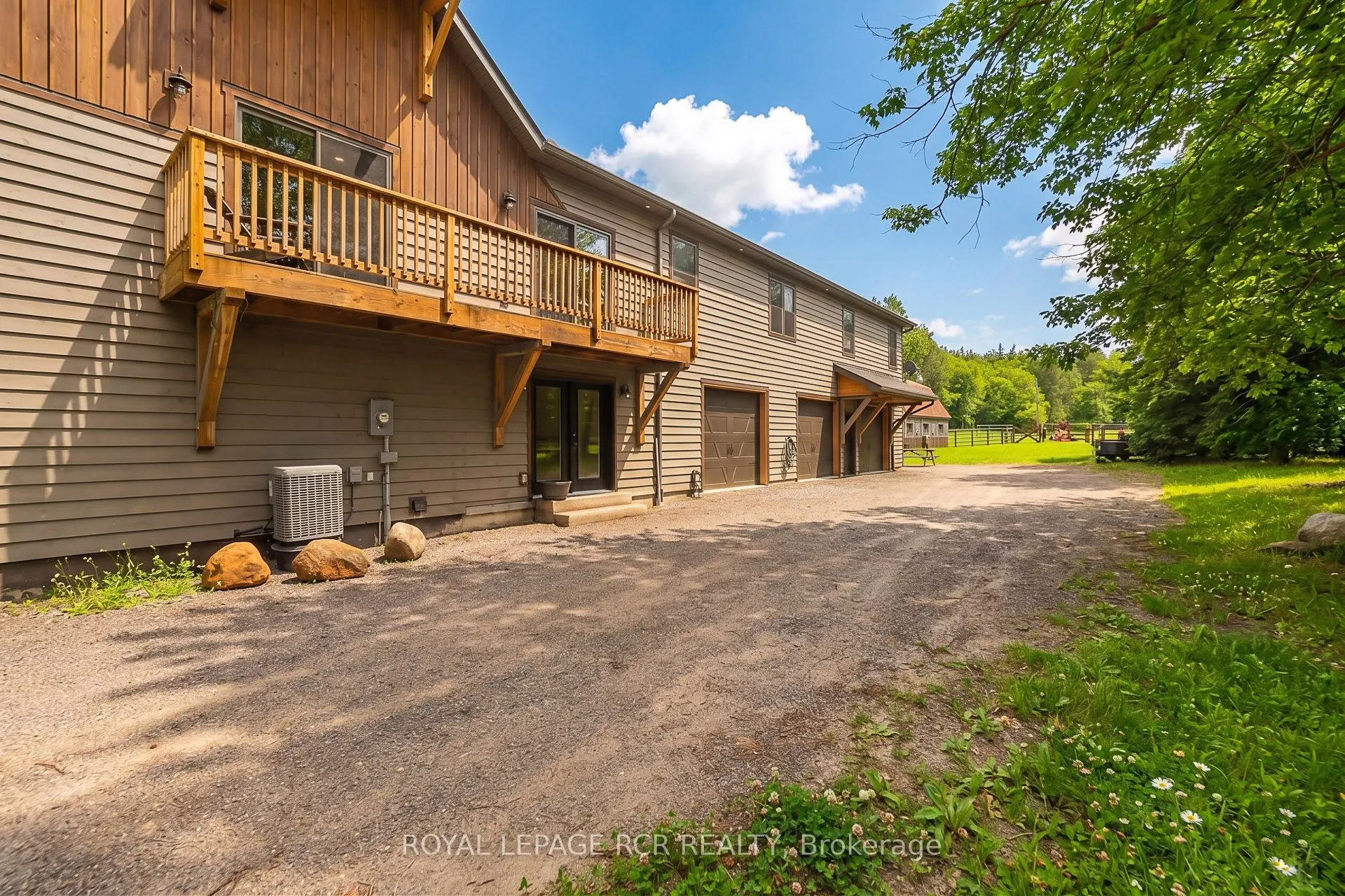 4143 Vivian Road