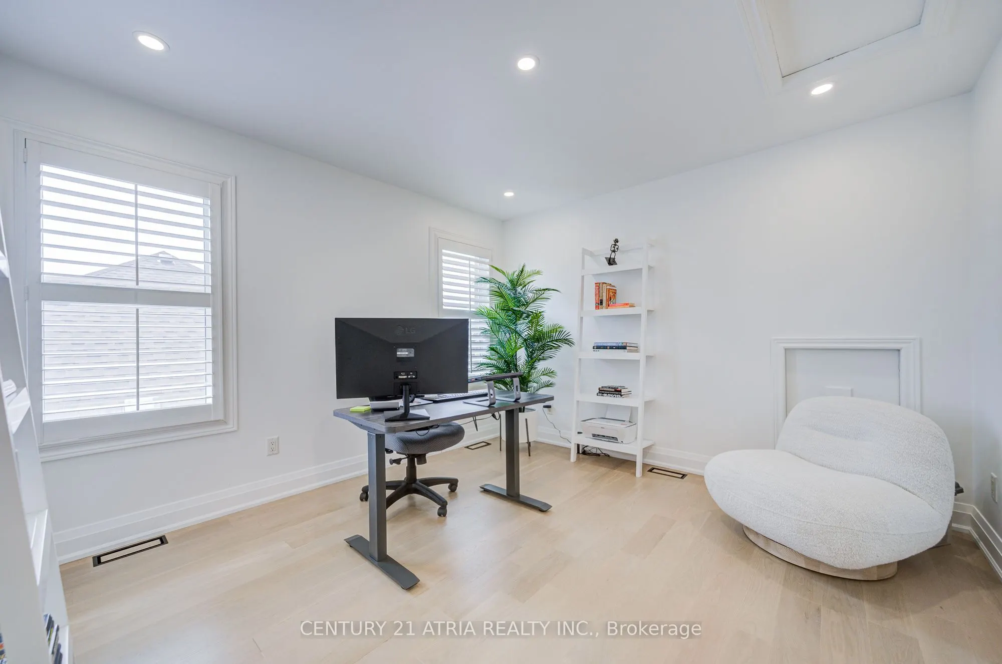 15 Asner Avenue