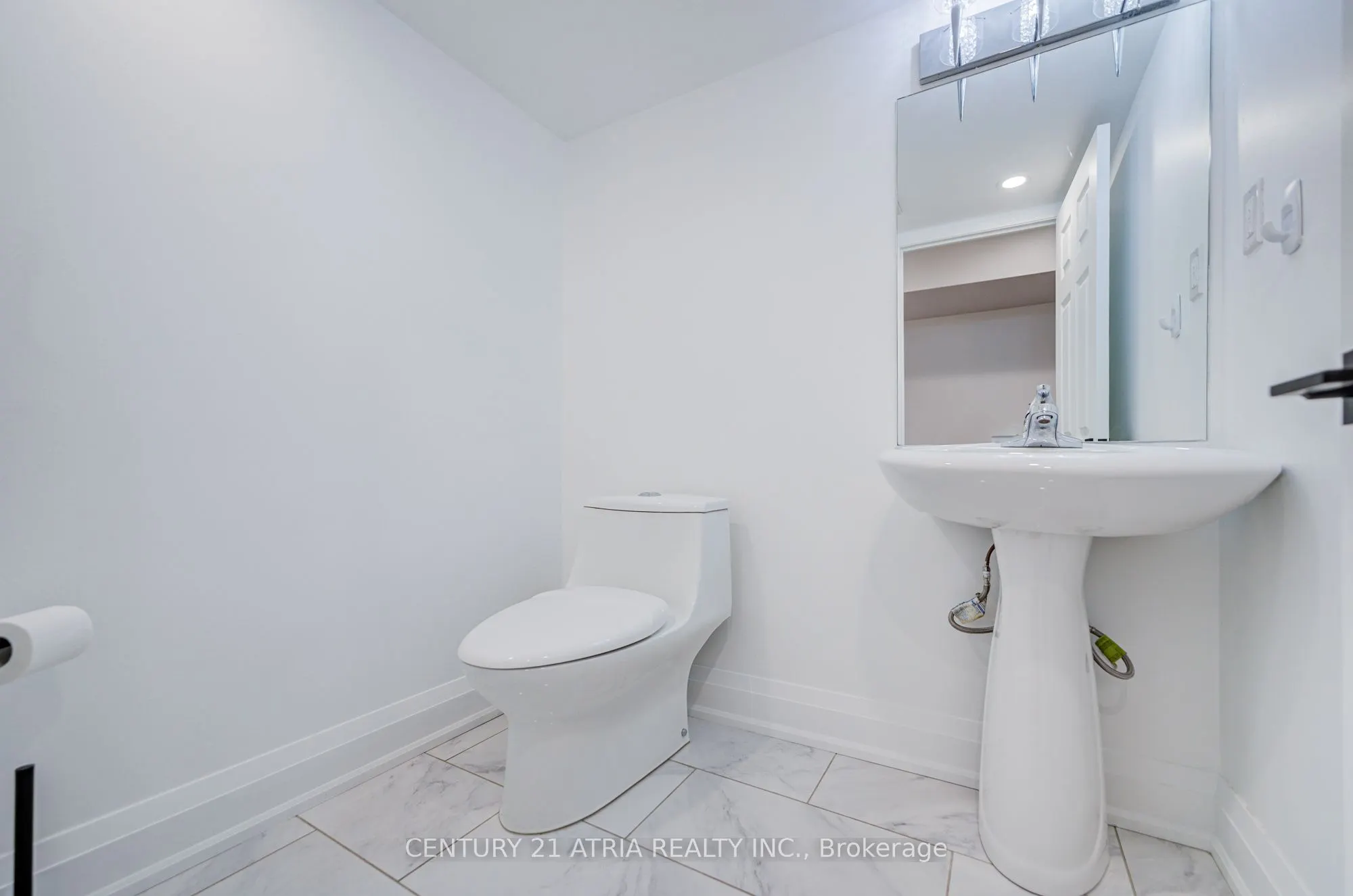 15 Asner Avenue