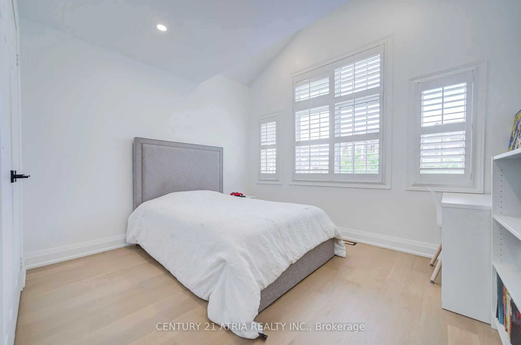15 Asner Avenue