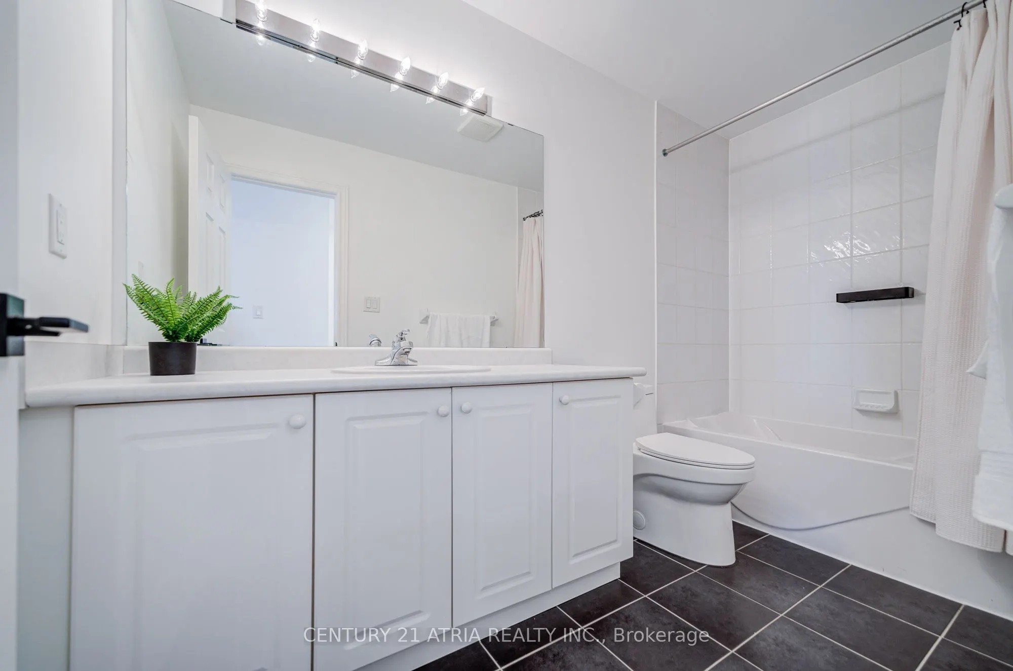15 Asner Avenue