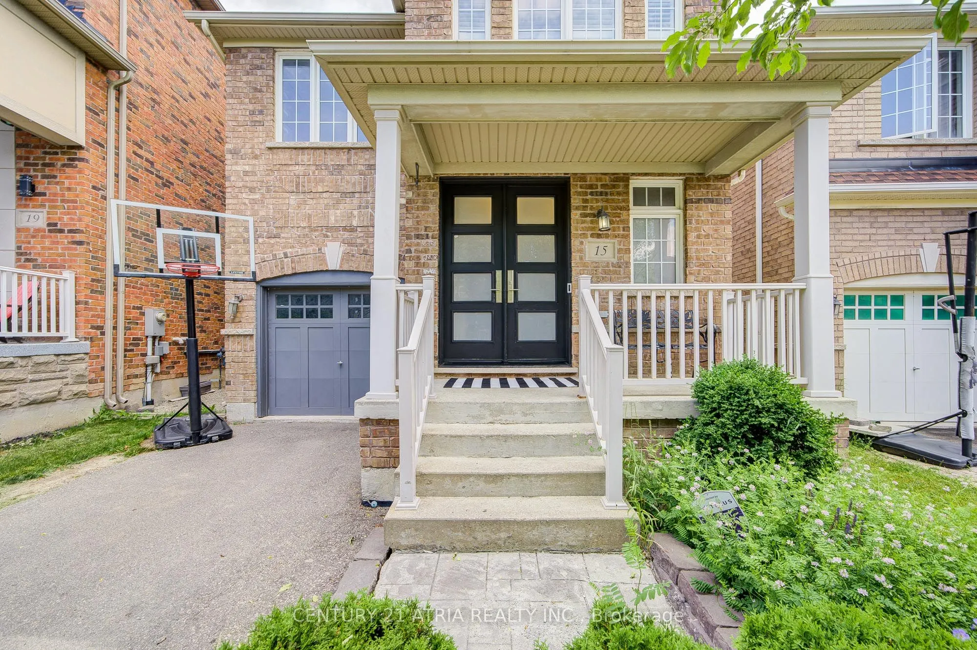 15 Asner Avenue