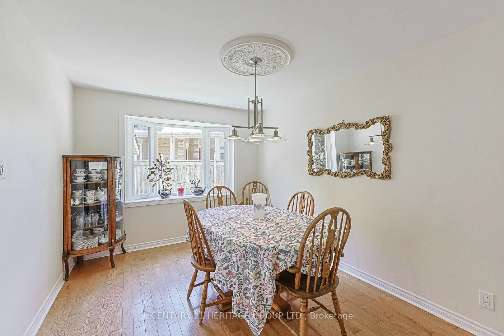 12 Gres Court