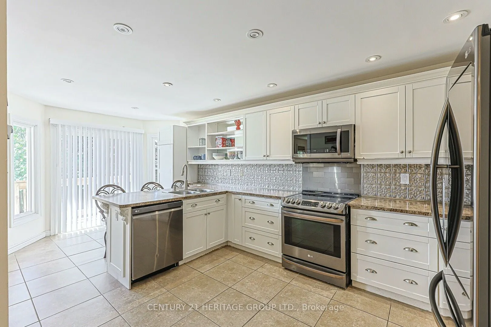 12 Gres Court
