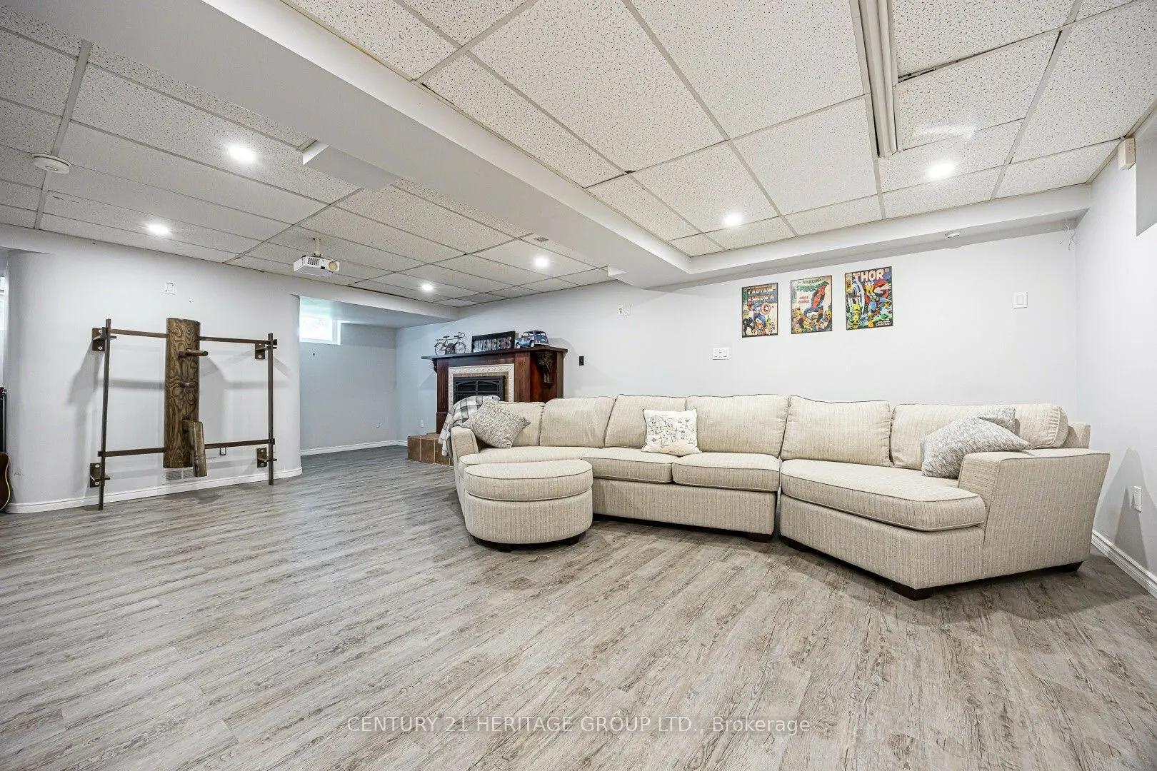 12 Gres Court