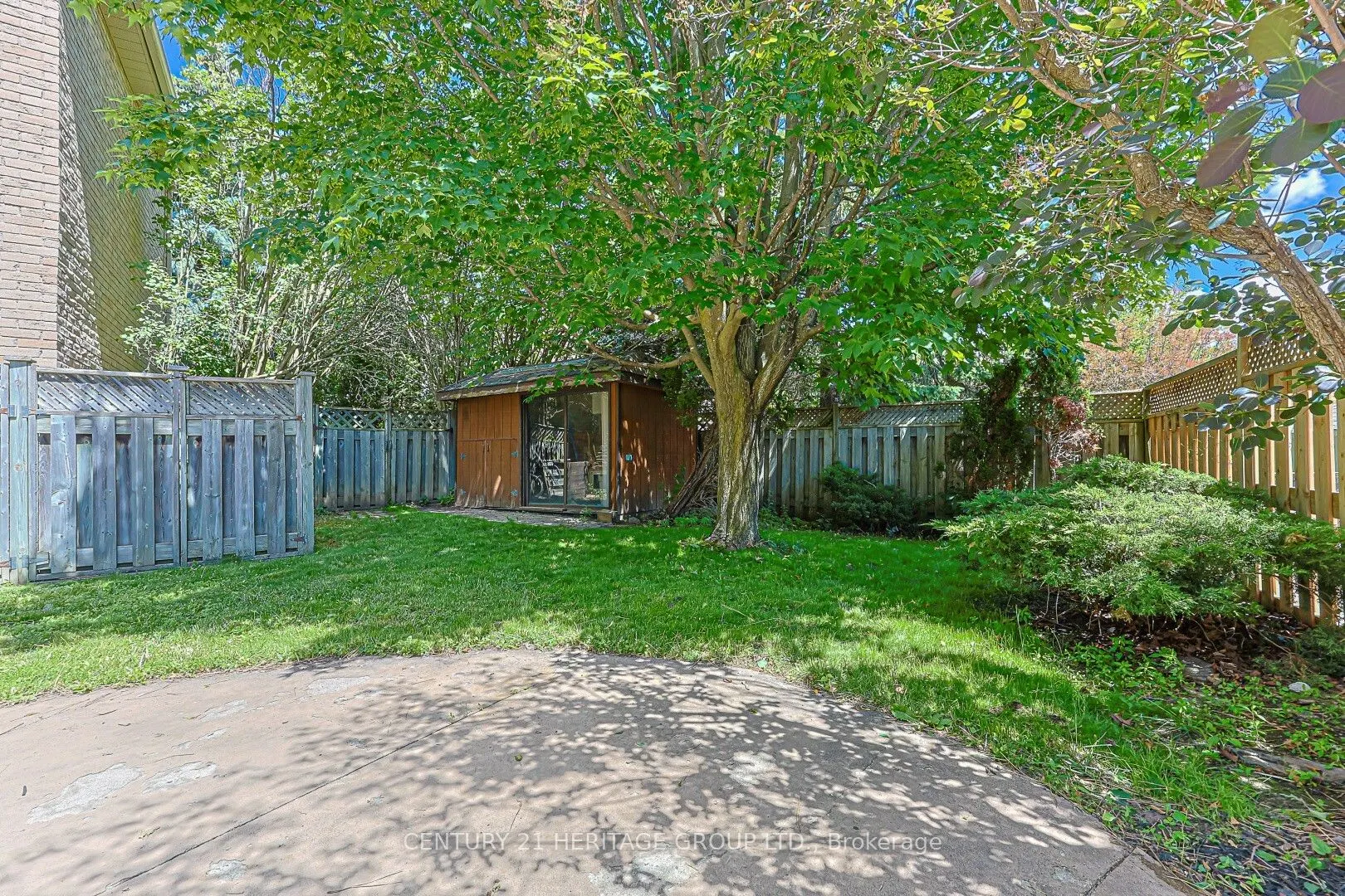 12 Gres Court