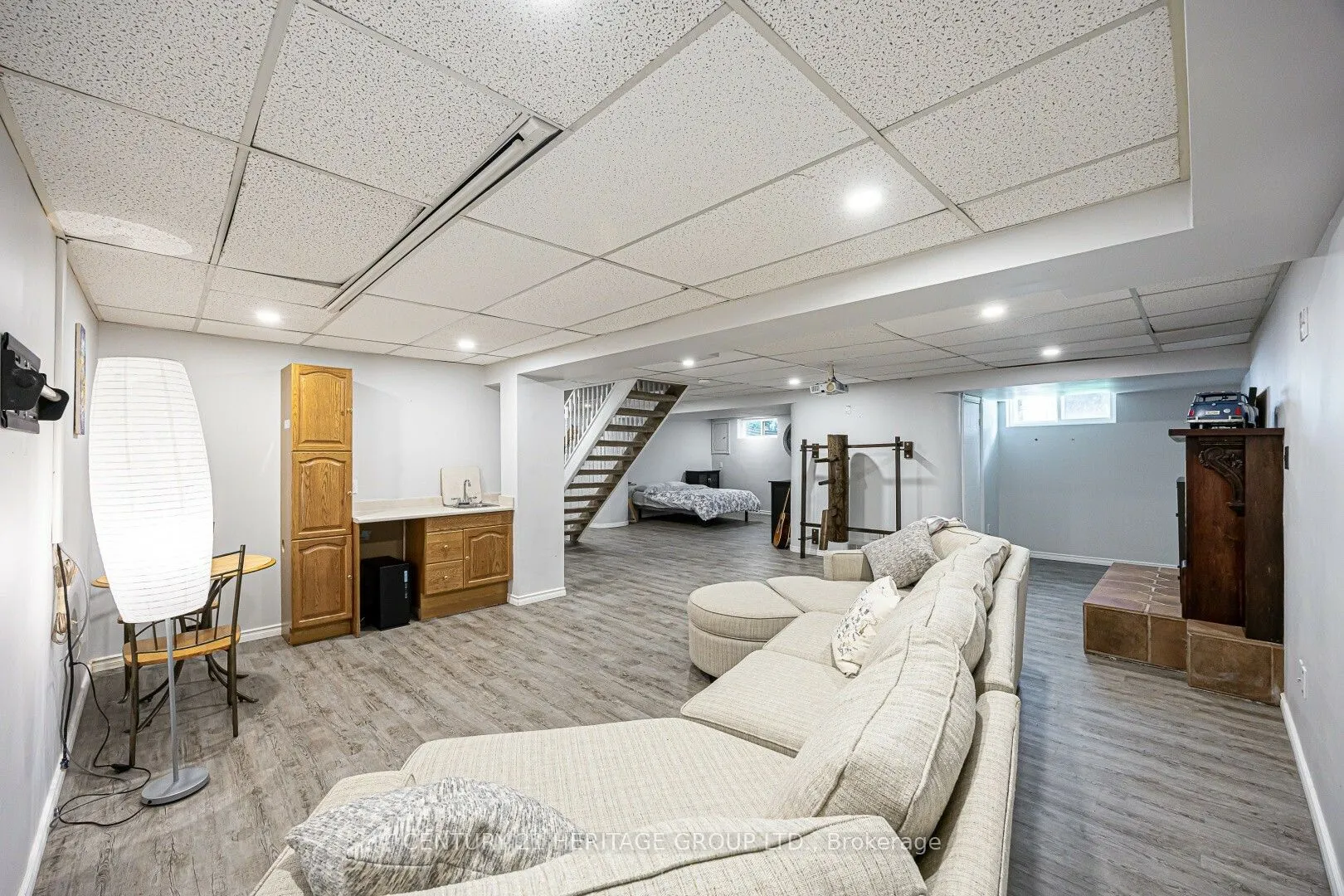 12 Gres Court