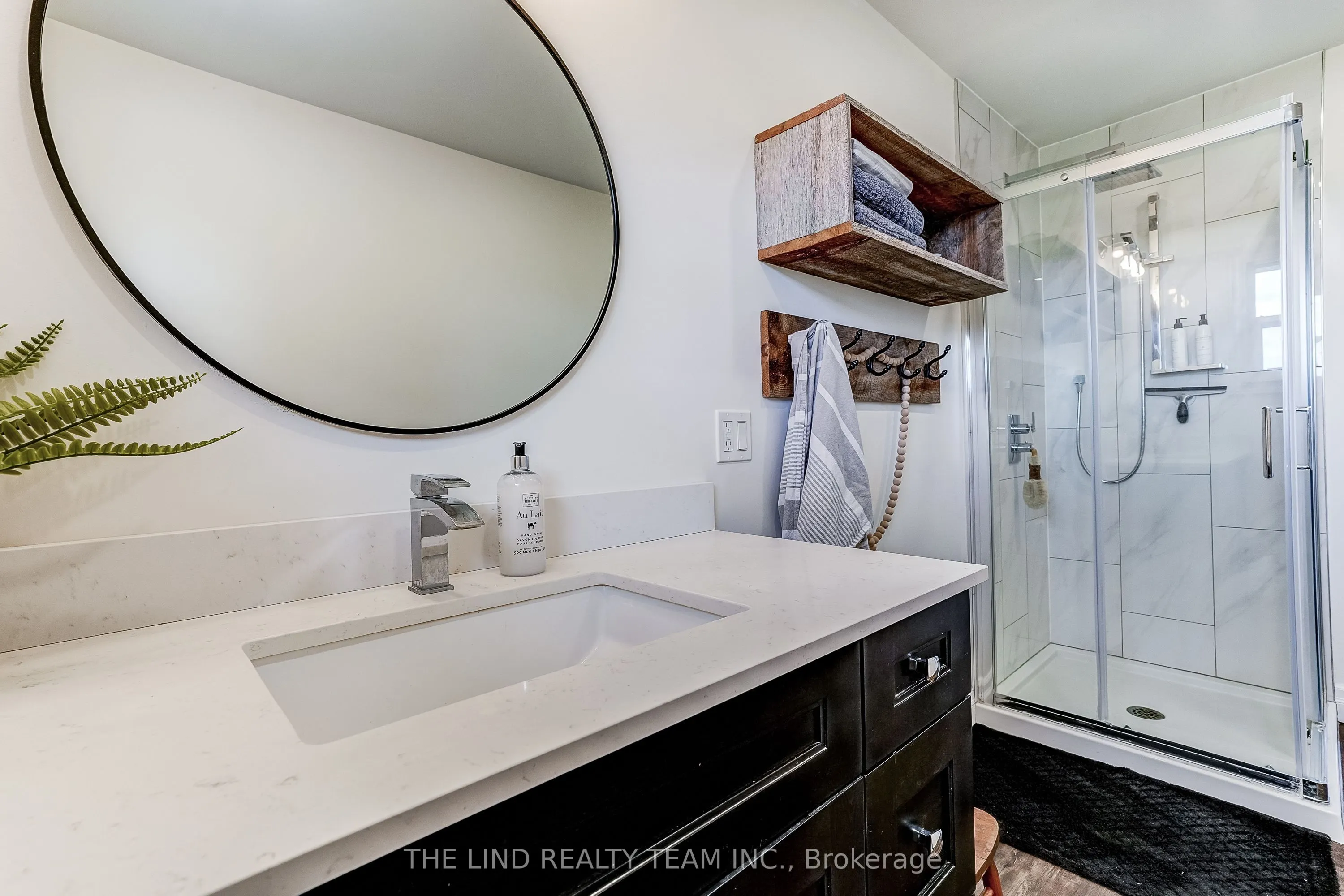 19505 Bathurst Street
