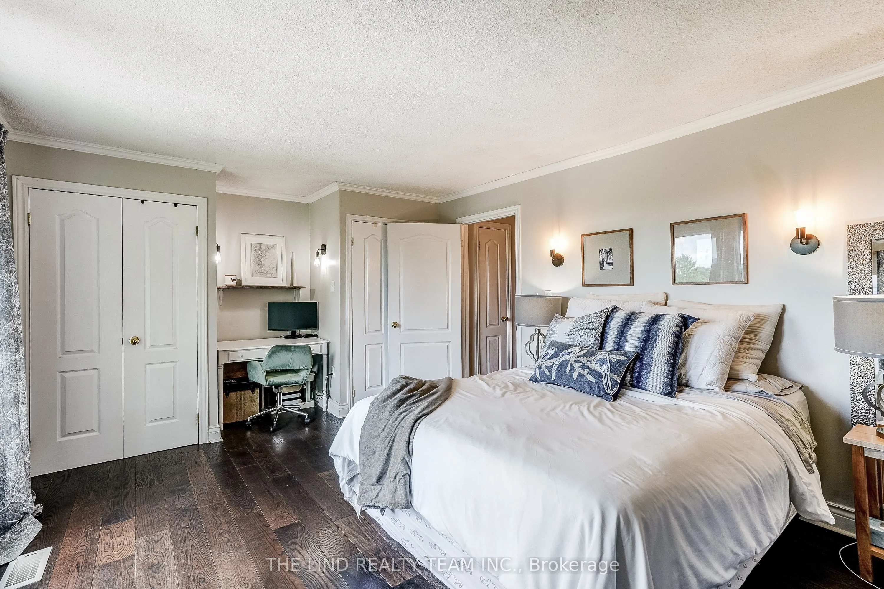 19505 Bathurst Street