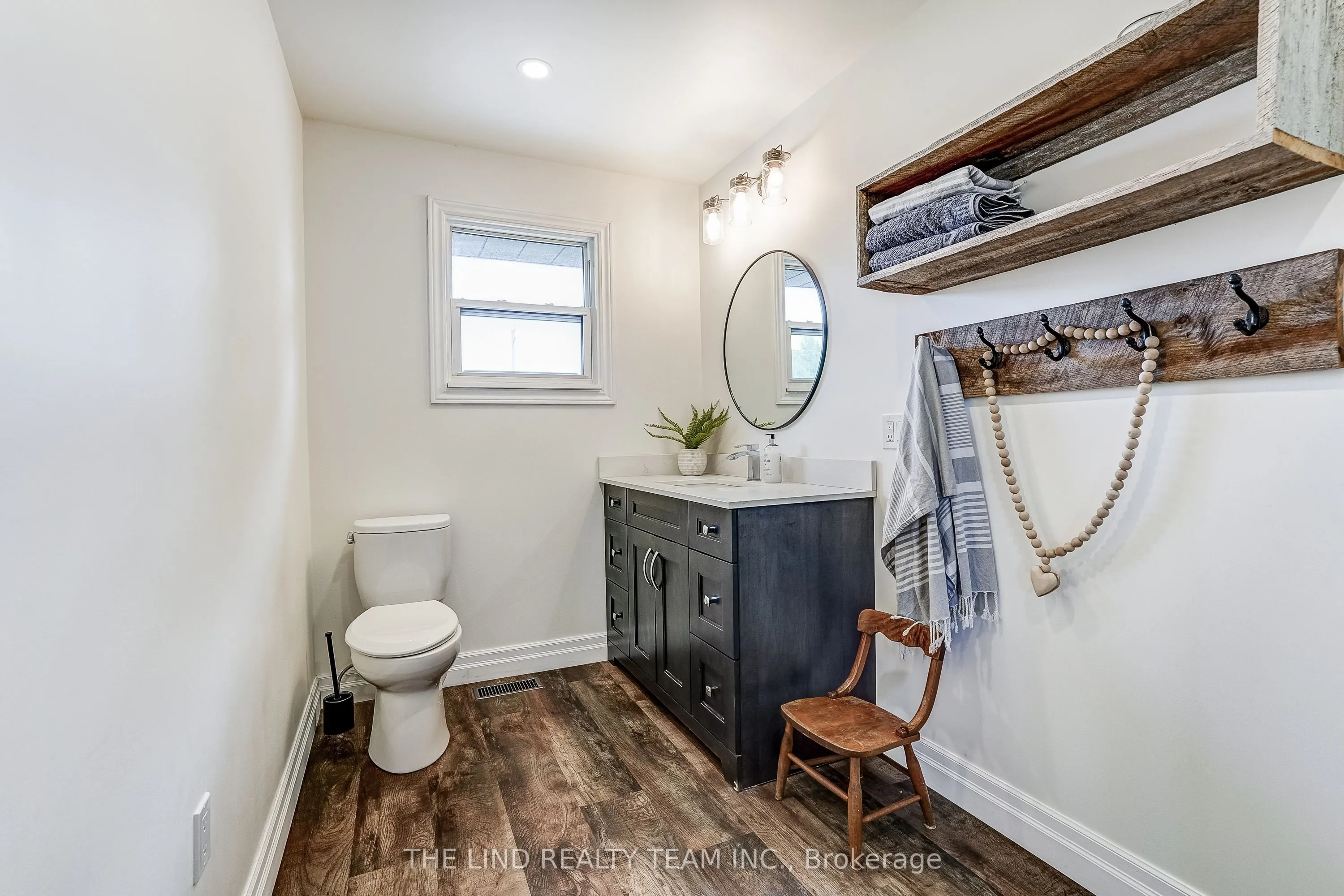 19505 Bathurst Street