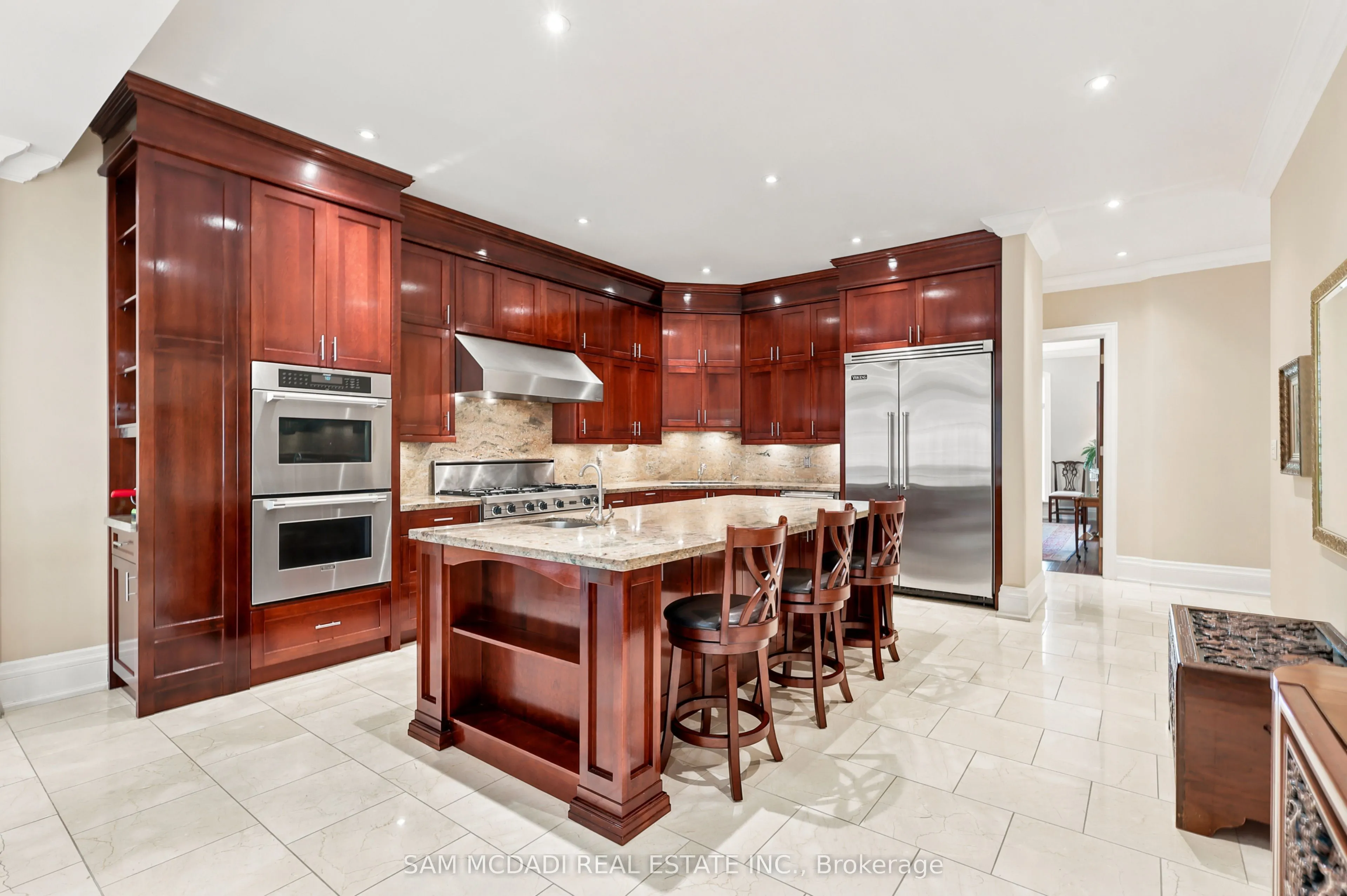 65 Kingswood Drive