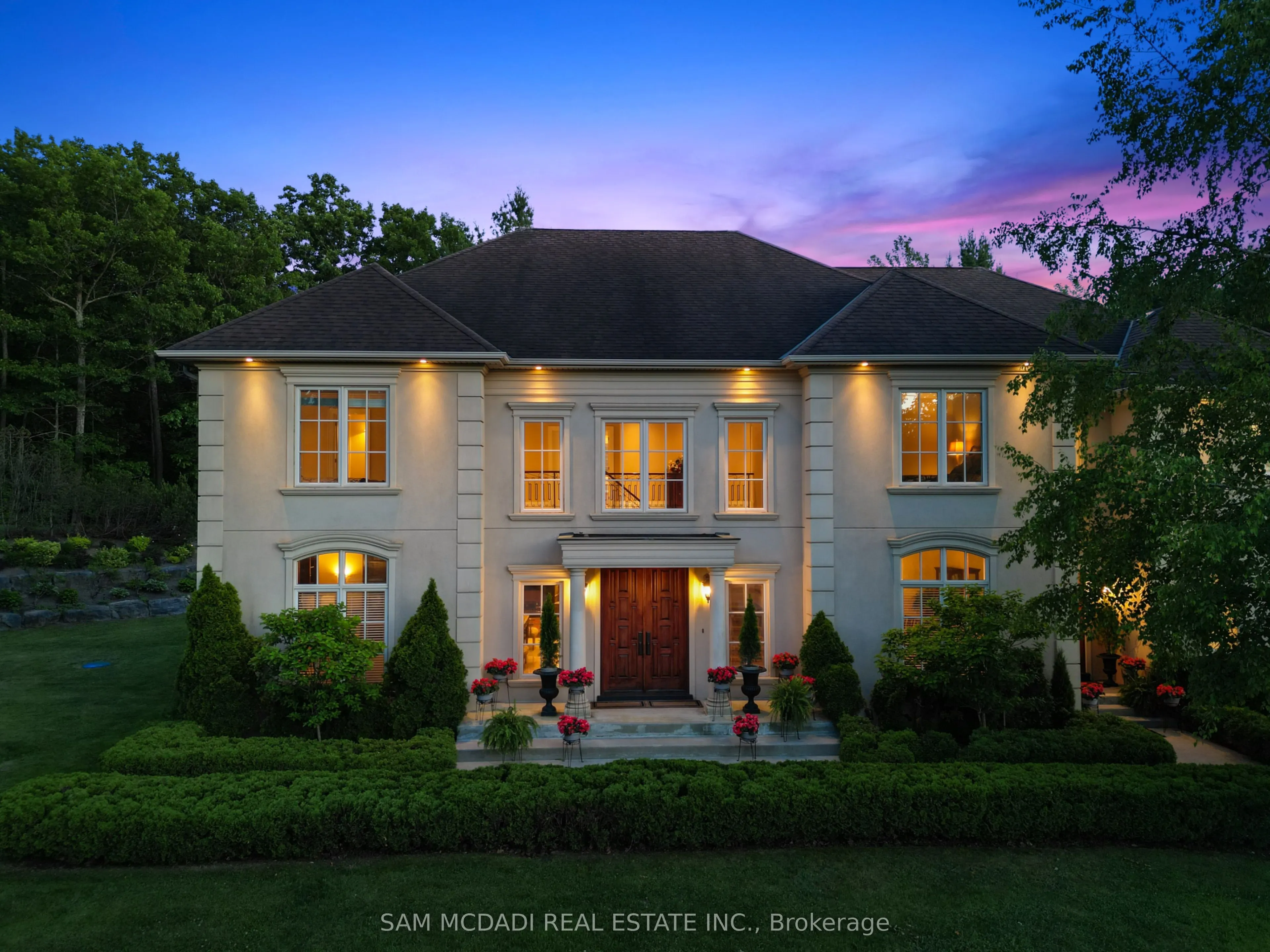 65 Kingswood Drive