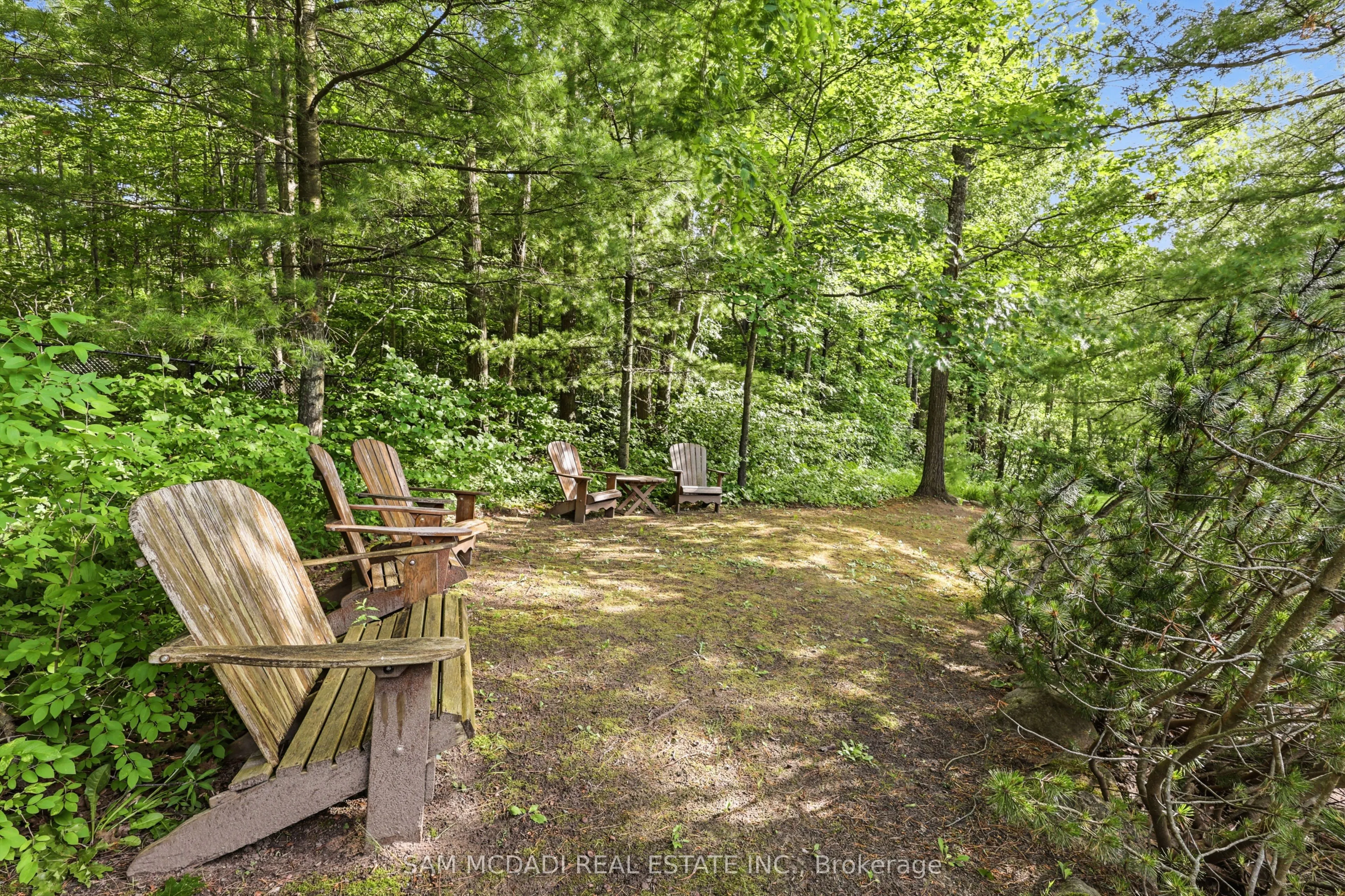65 Kingswood Drive