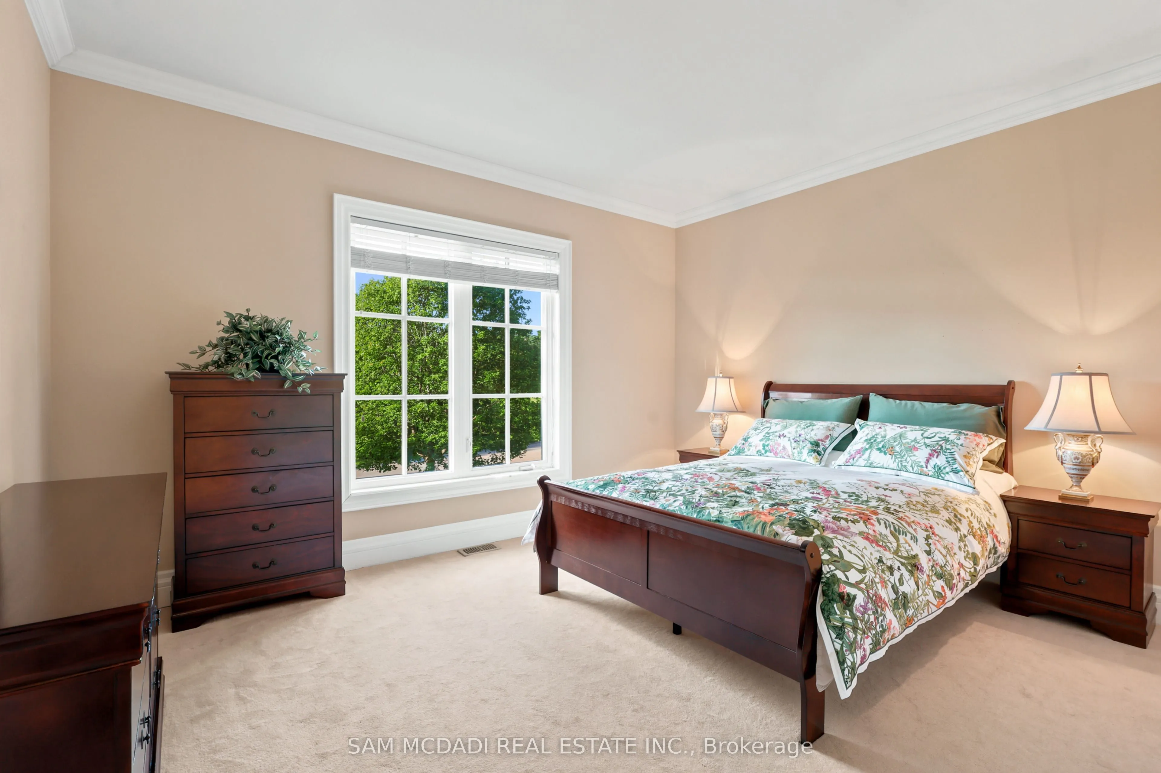 65 Kingswood Drive