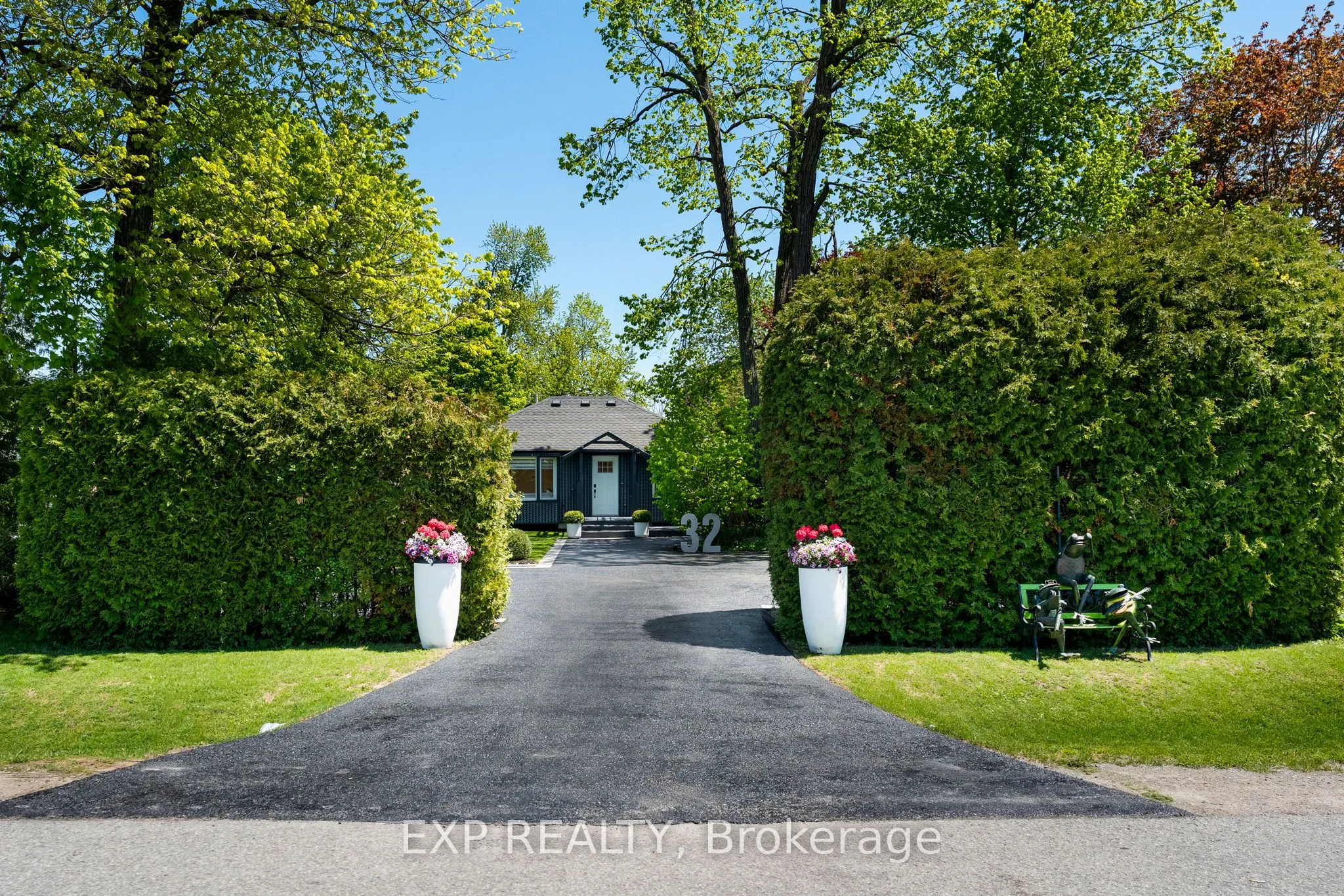32 Farley Circle