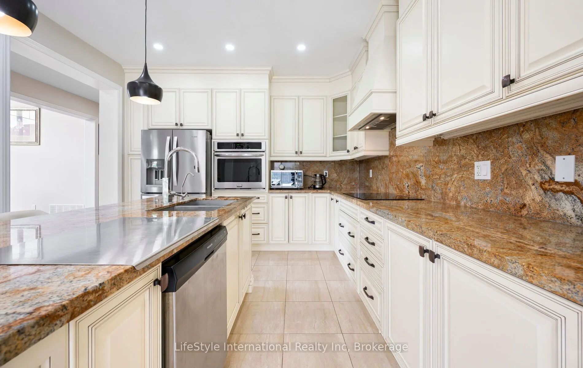 48 Hawke Crescent