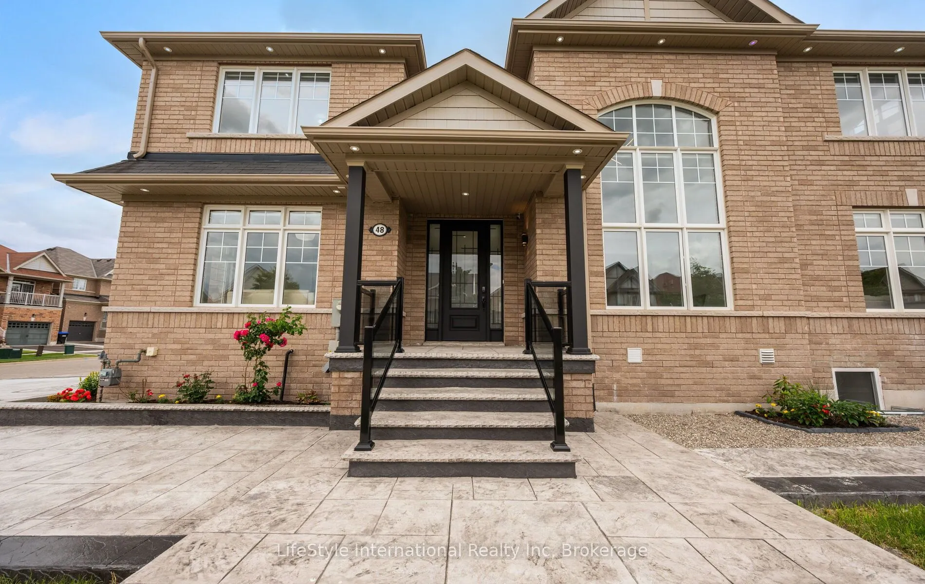48 Hawke Crescent
