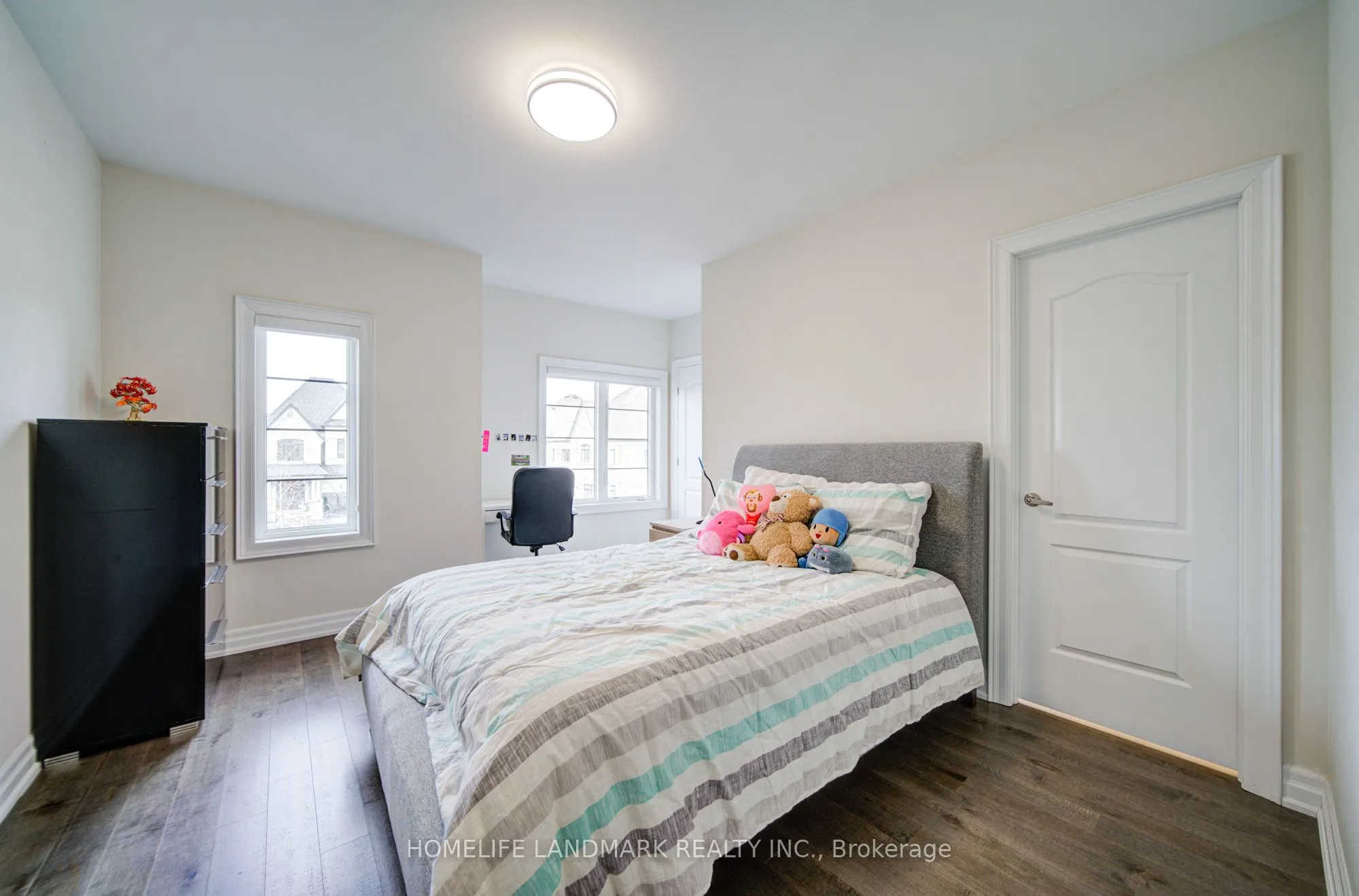 43 Mike Boshevski Court