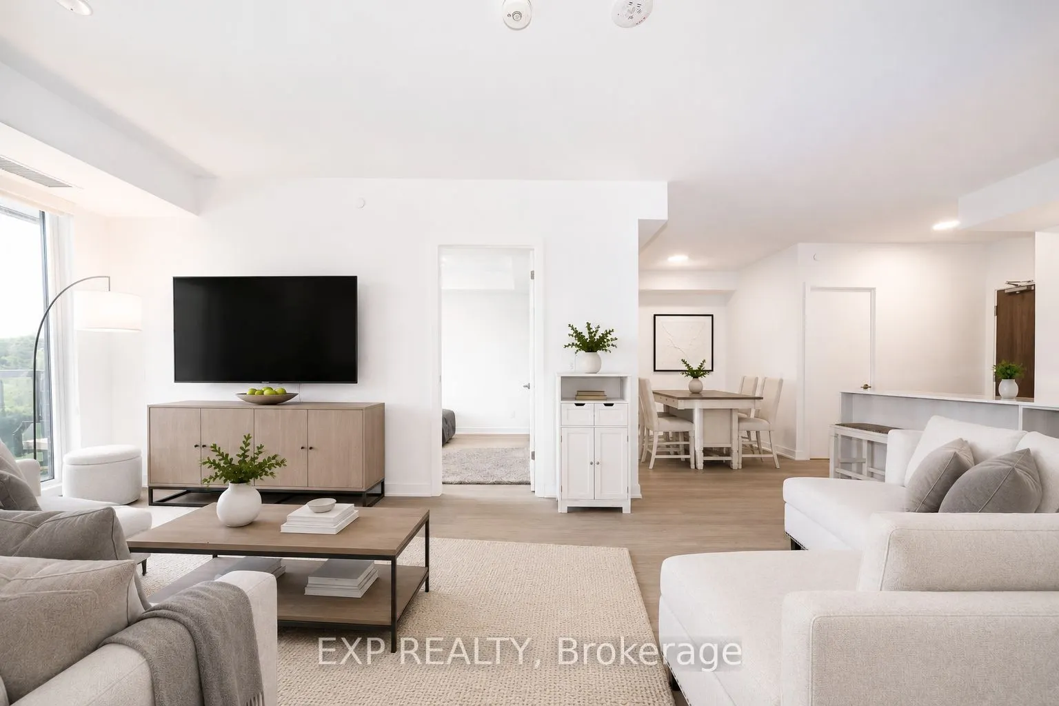 8188 Yonge Street #235