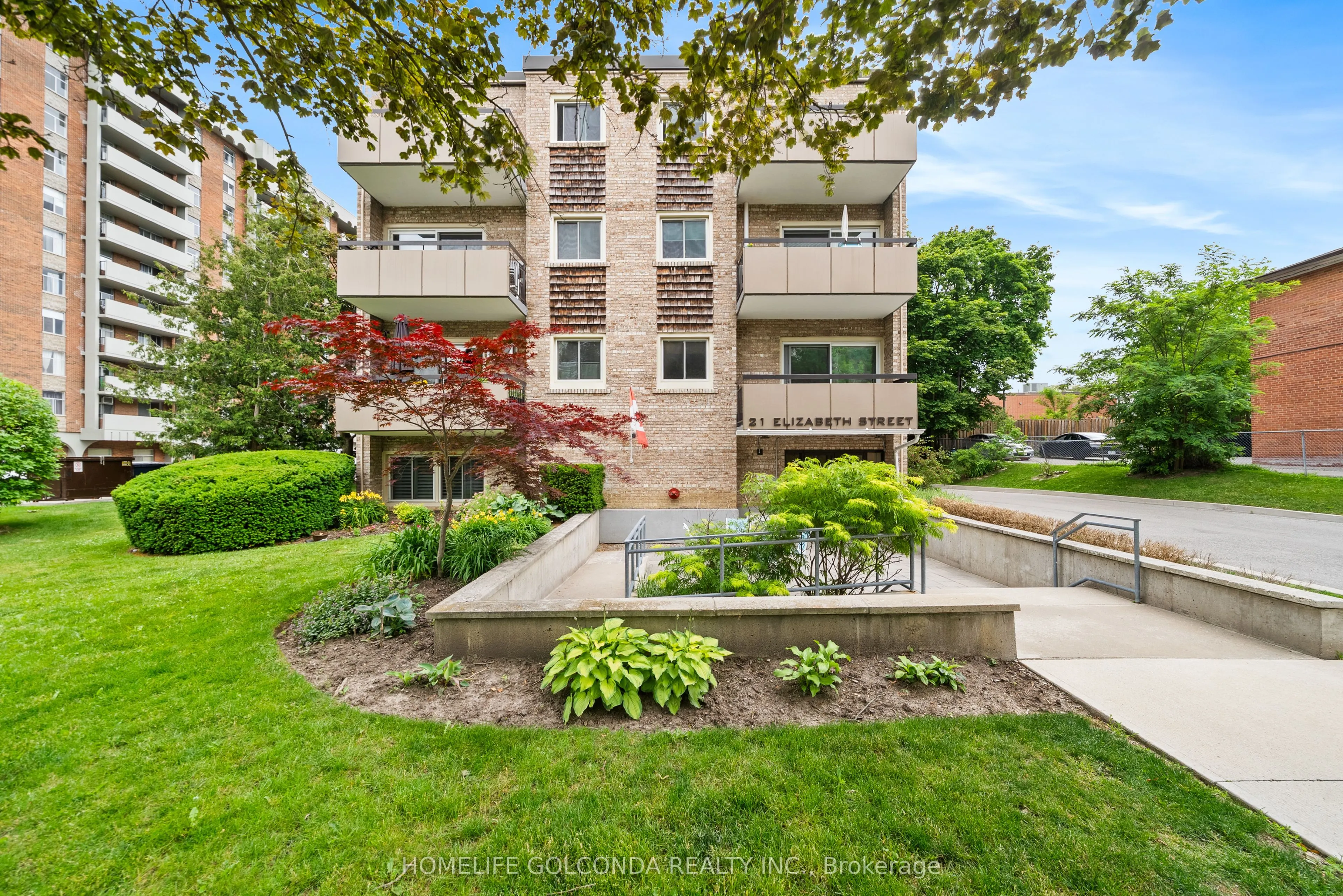 21 Elizabeth Street #205