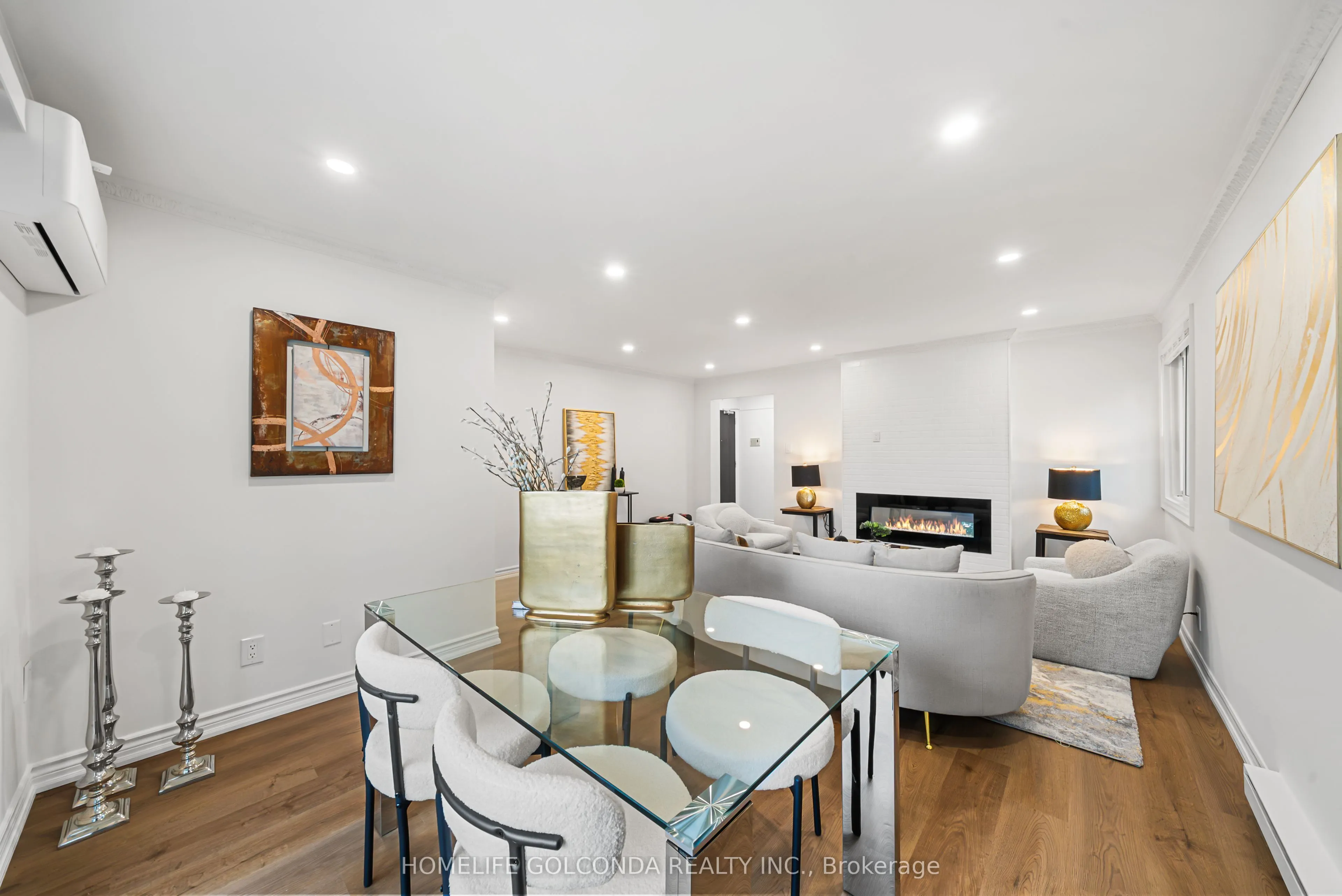 21 Elizabeth Street #205