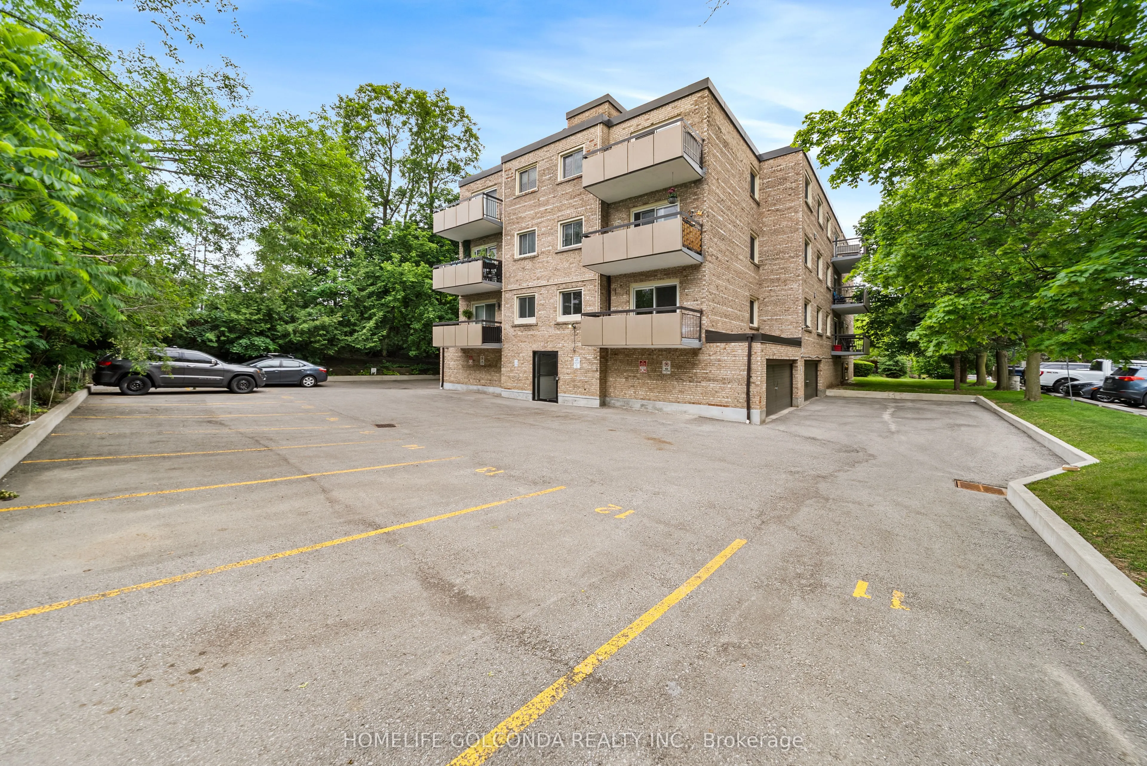 21 Elizabeth Street #205