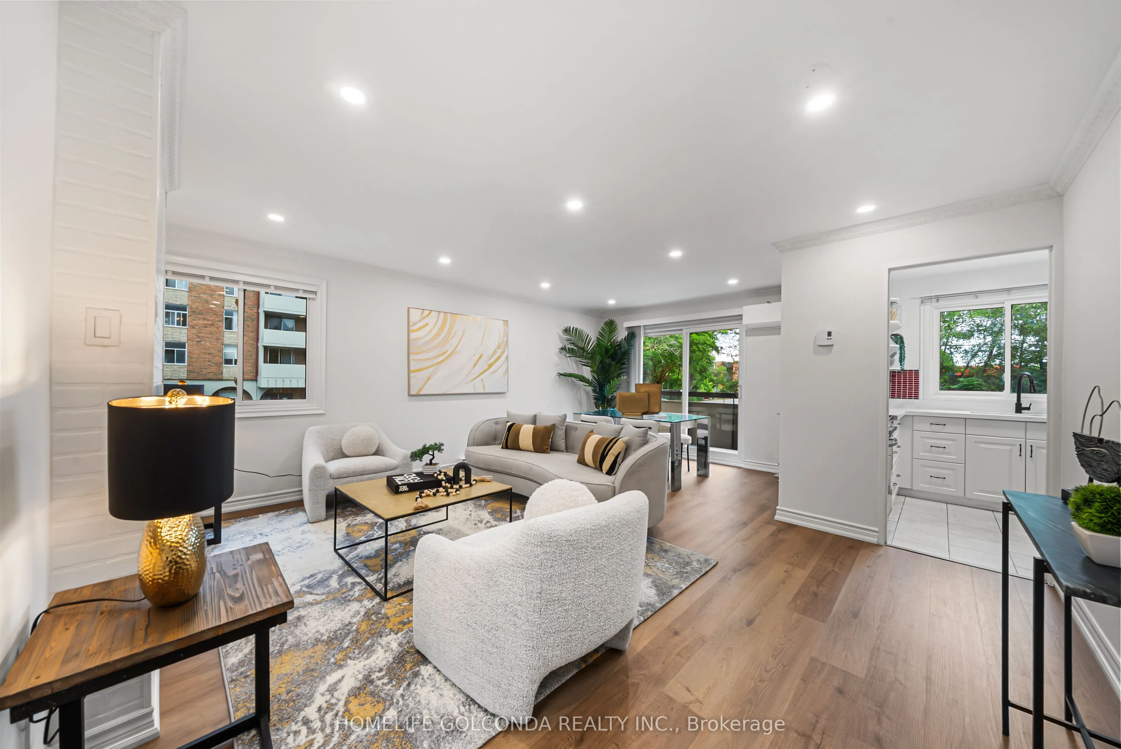21 Elizabeth Street #205