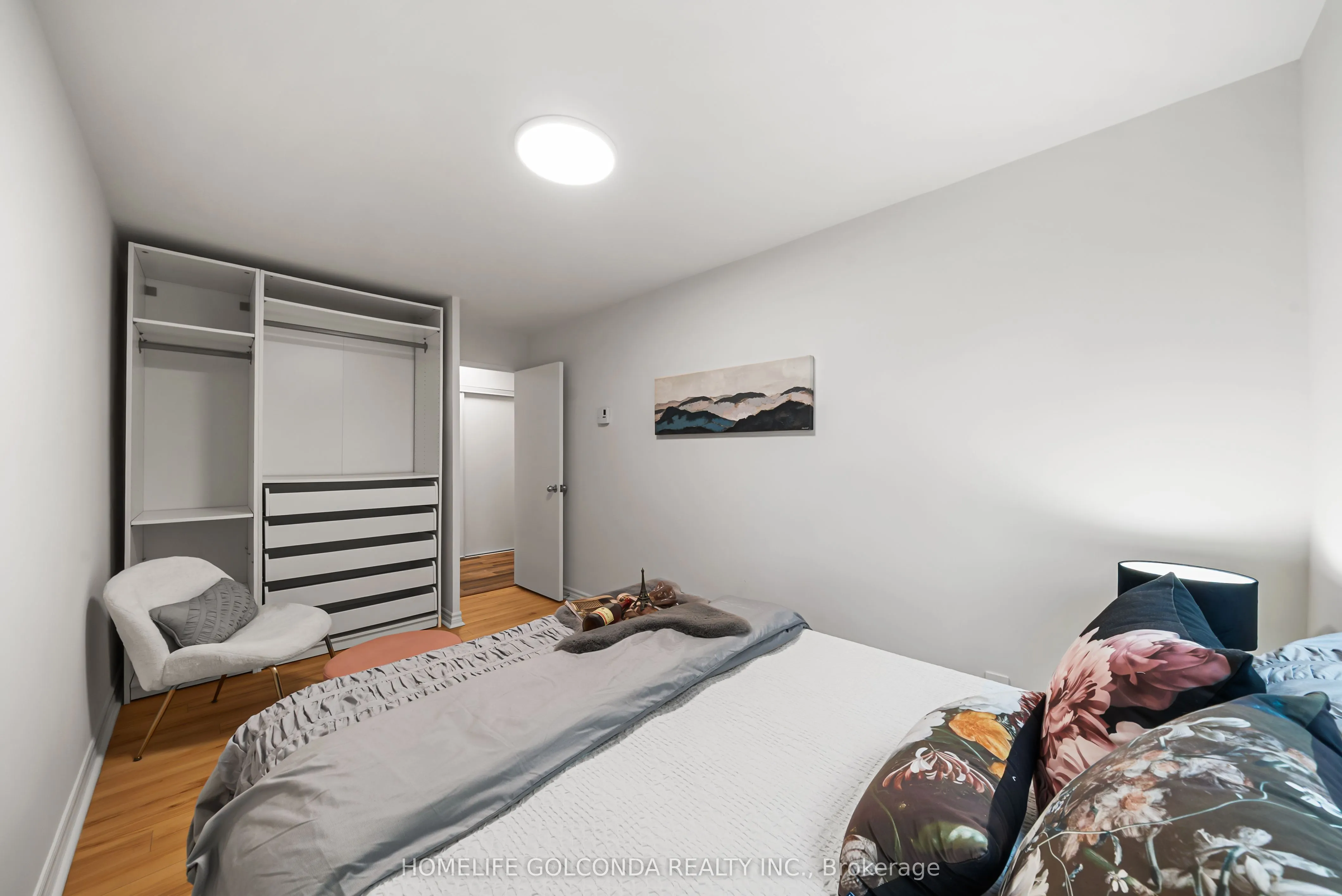 21 Elizabeth Street #205