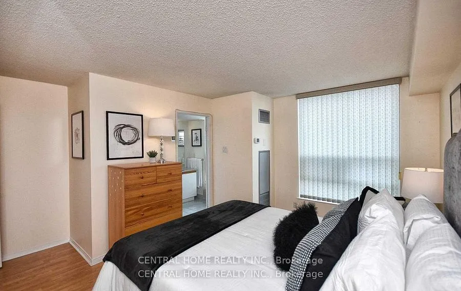 7825 Bayview Avenue #502