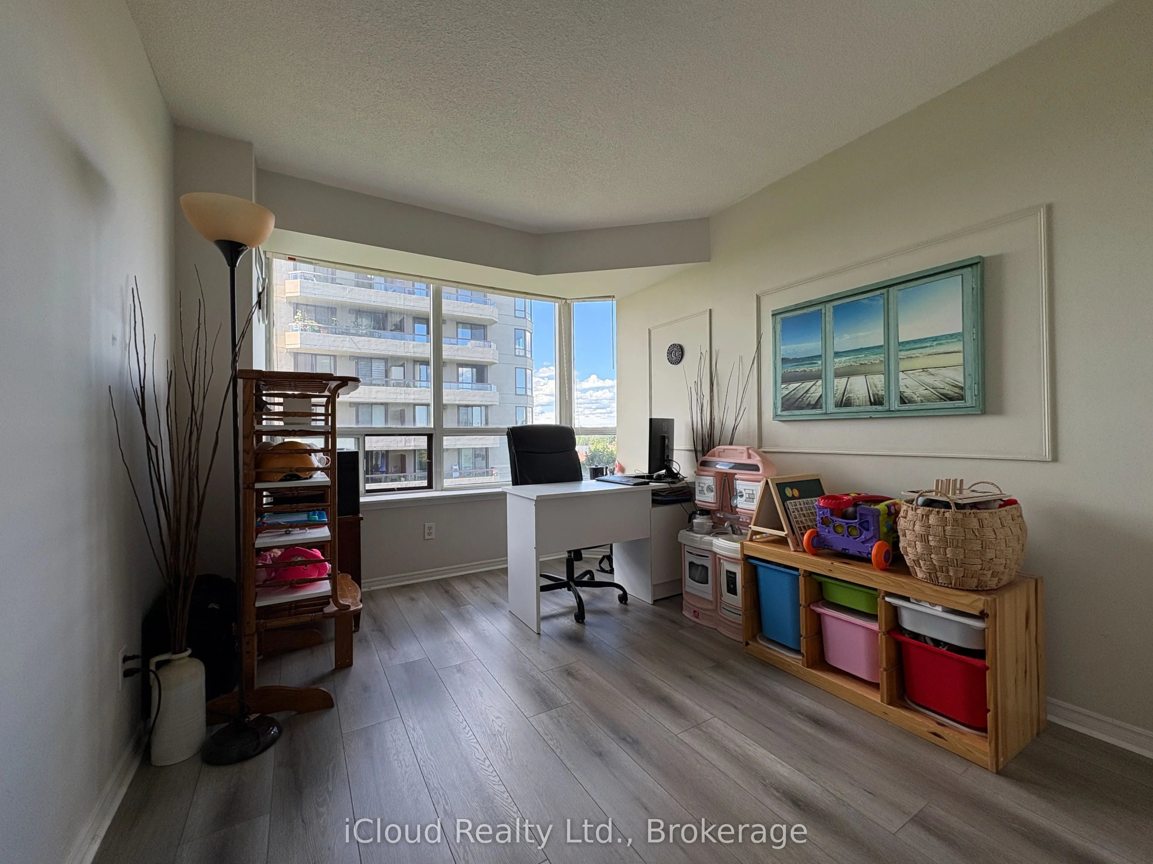 91 Townsgate Drive #710