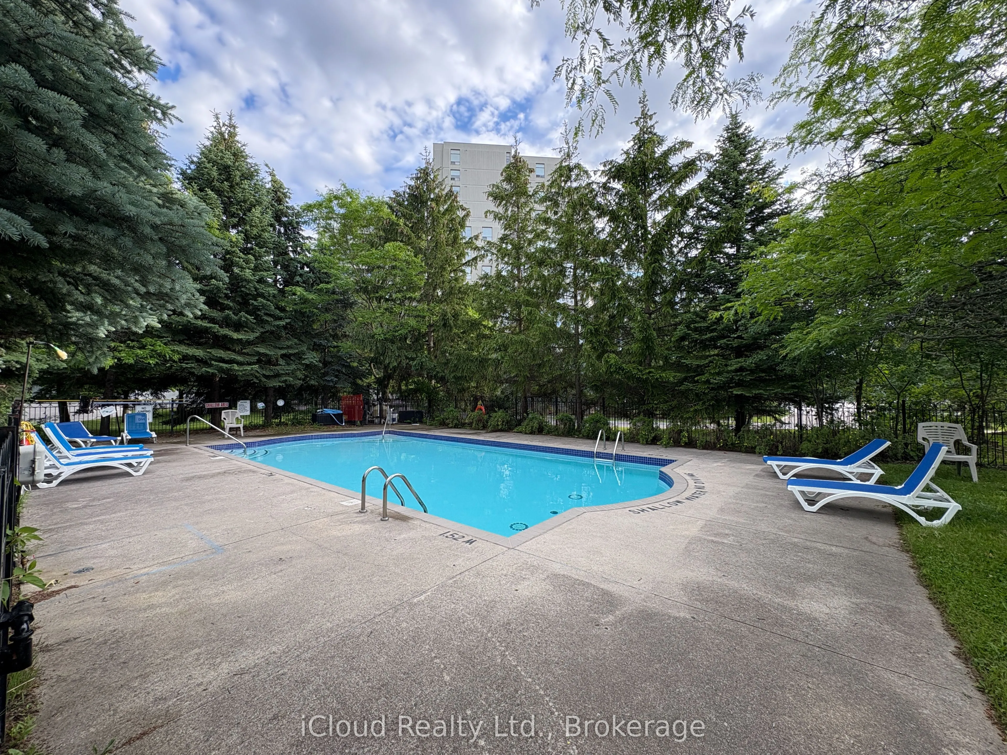 91 Townsgate Drive #710
