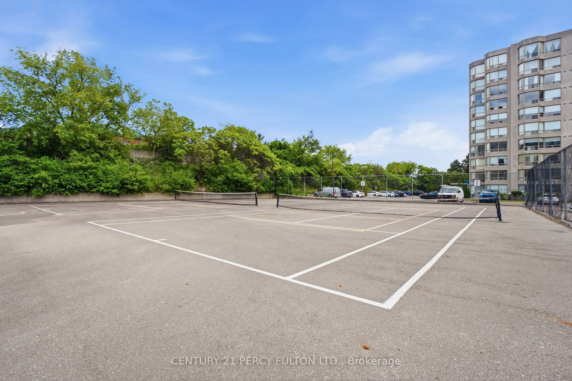 309 Major Mackenzie Avenue #611