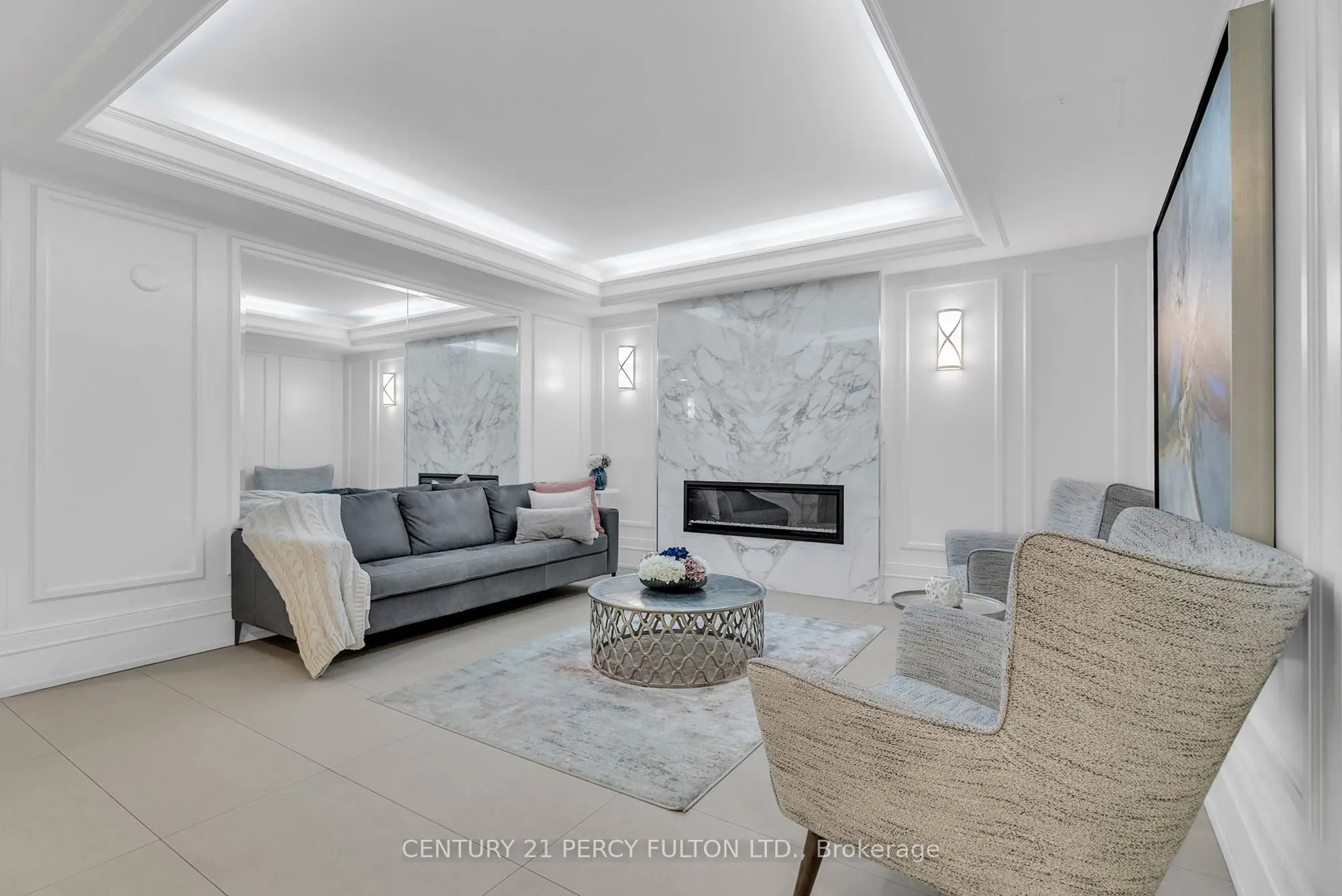 309 Major Mackenzie Avenue #611