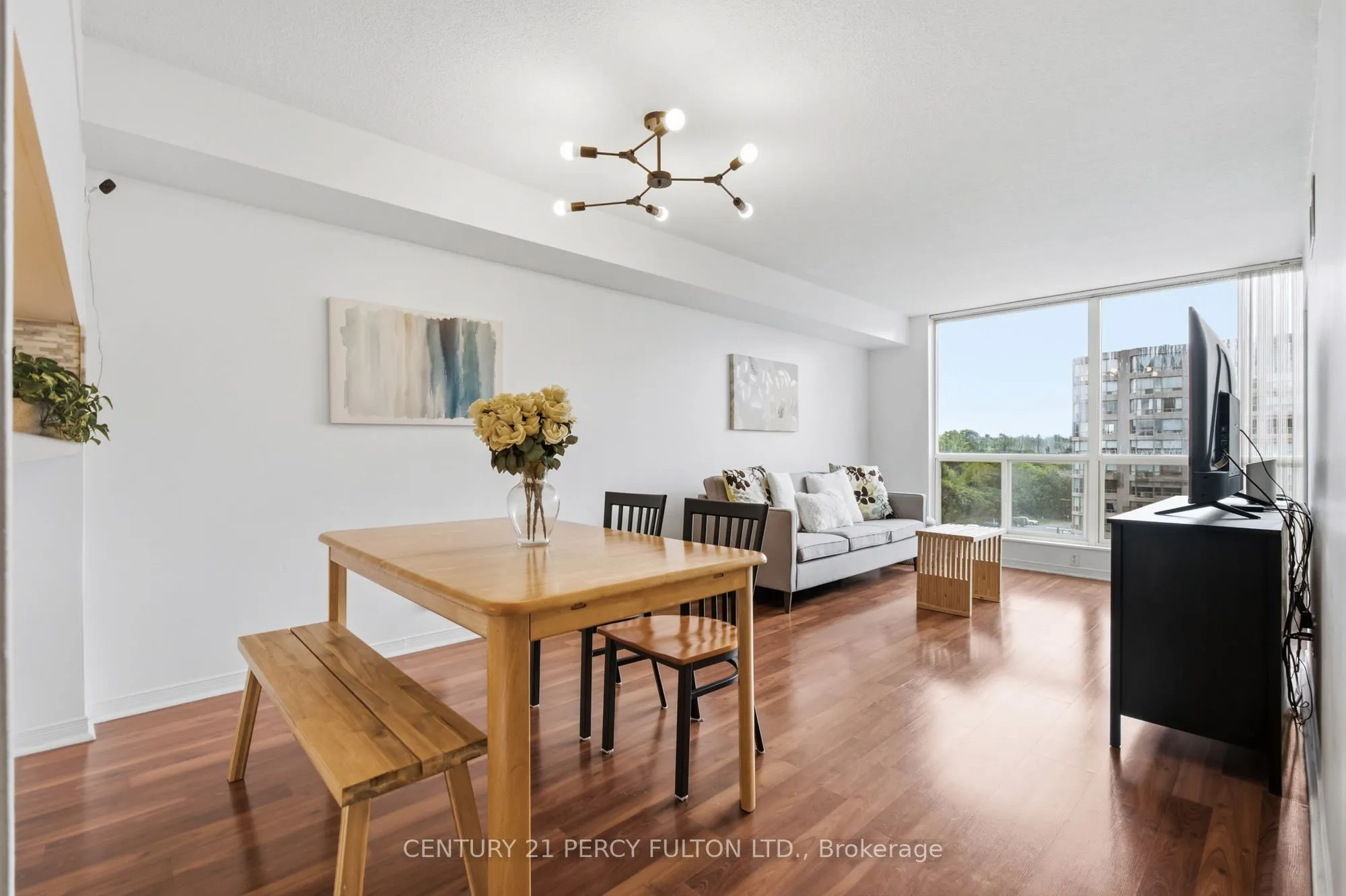 309 Major Mackenzie Avenue #611