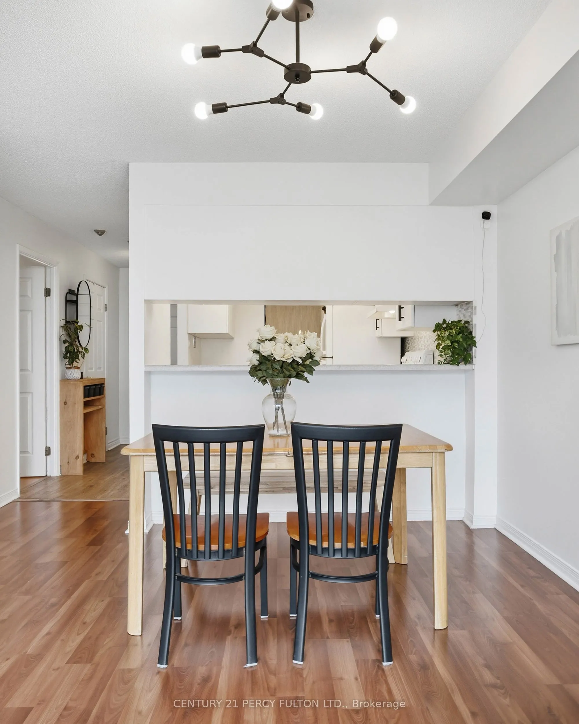 309 Major Mackenzie Avenue #611